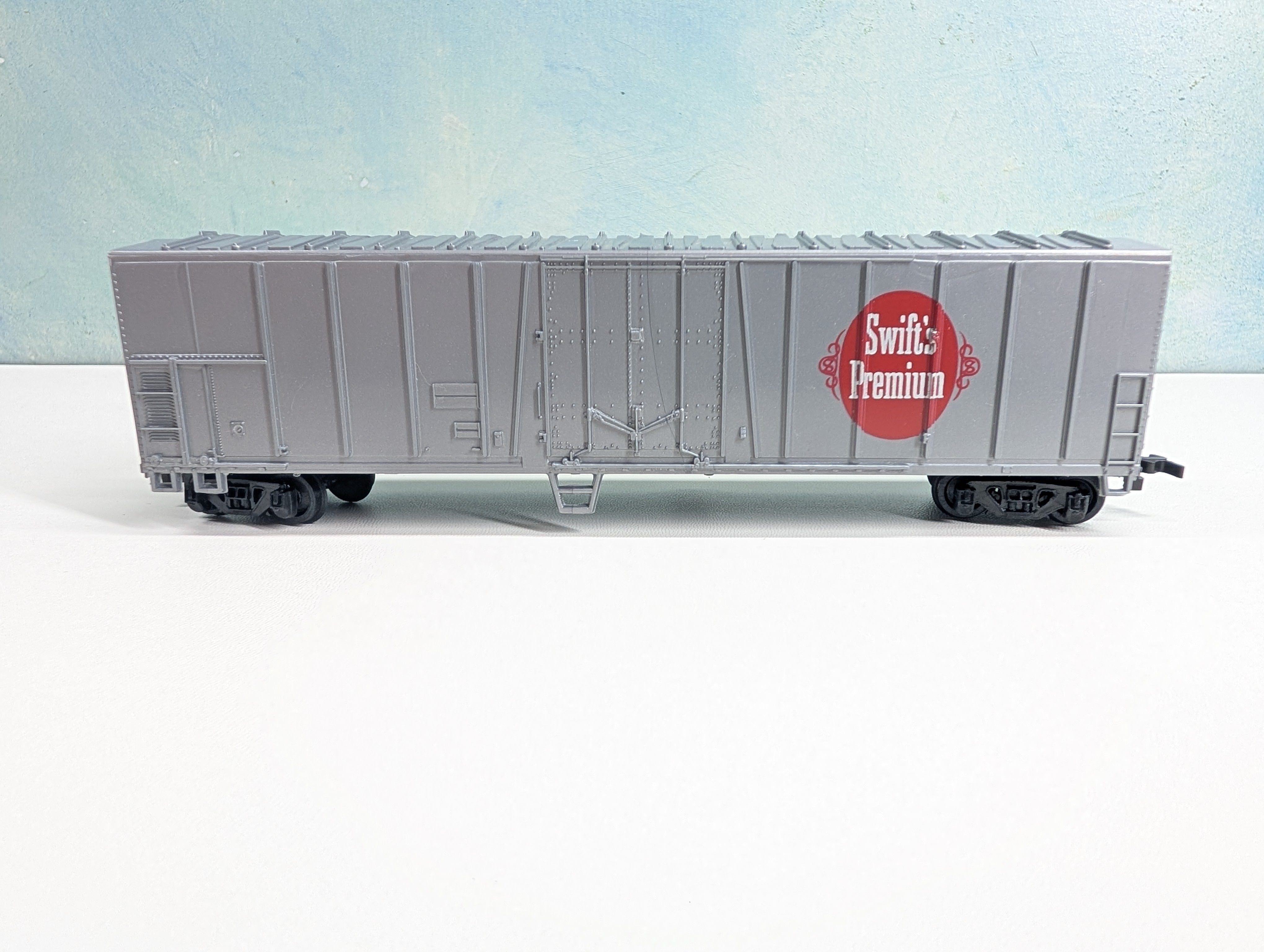 USED Bachmann HO Scale 50' Box Car Swift Premium