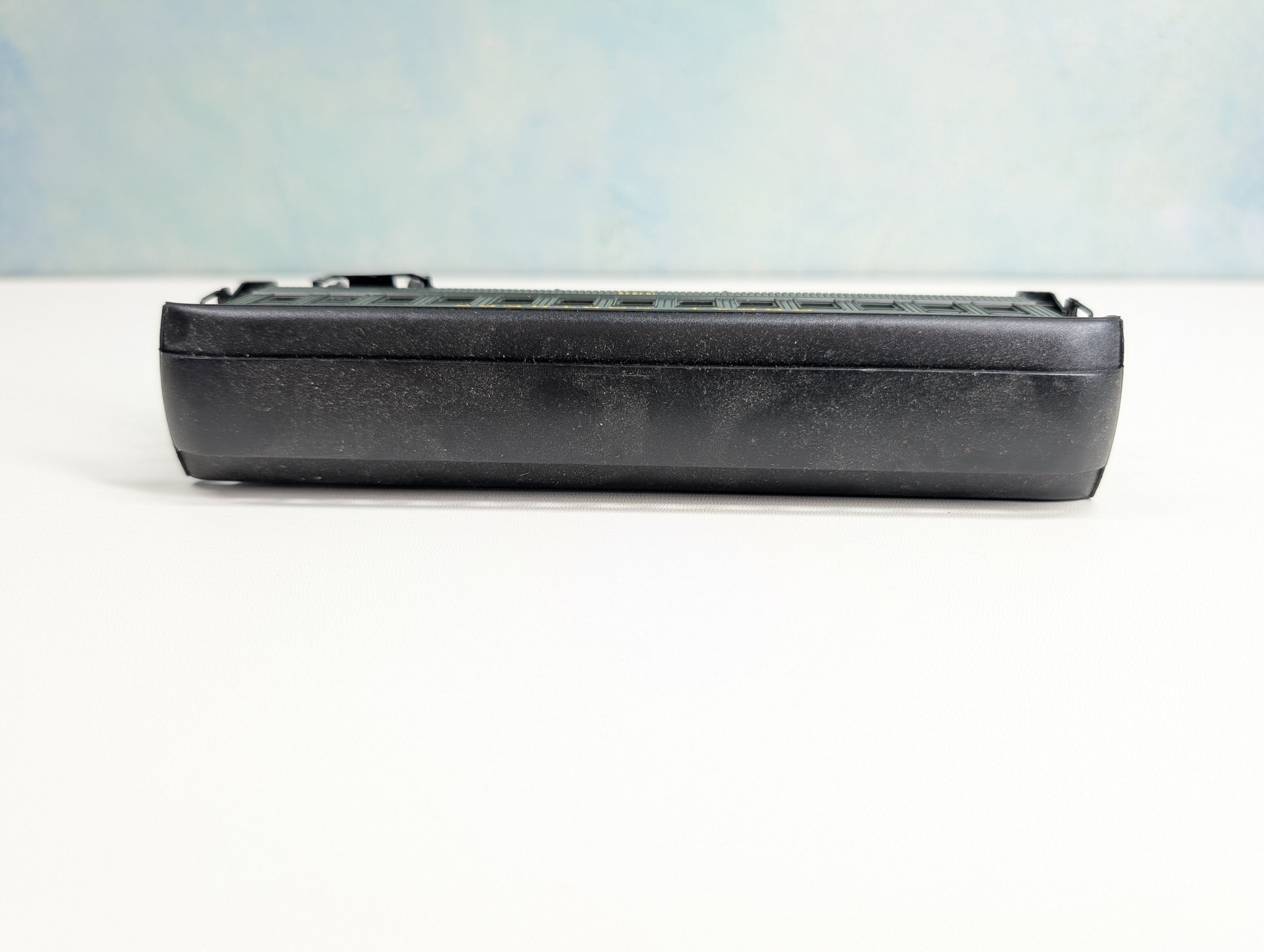 USED Con-Cor #1-000230-2 HO Scale Old Time Passenger Car Coach Great Northern #553