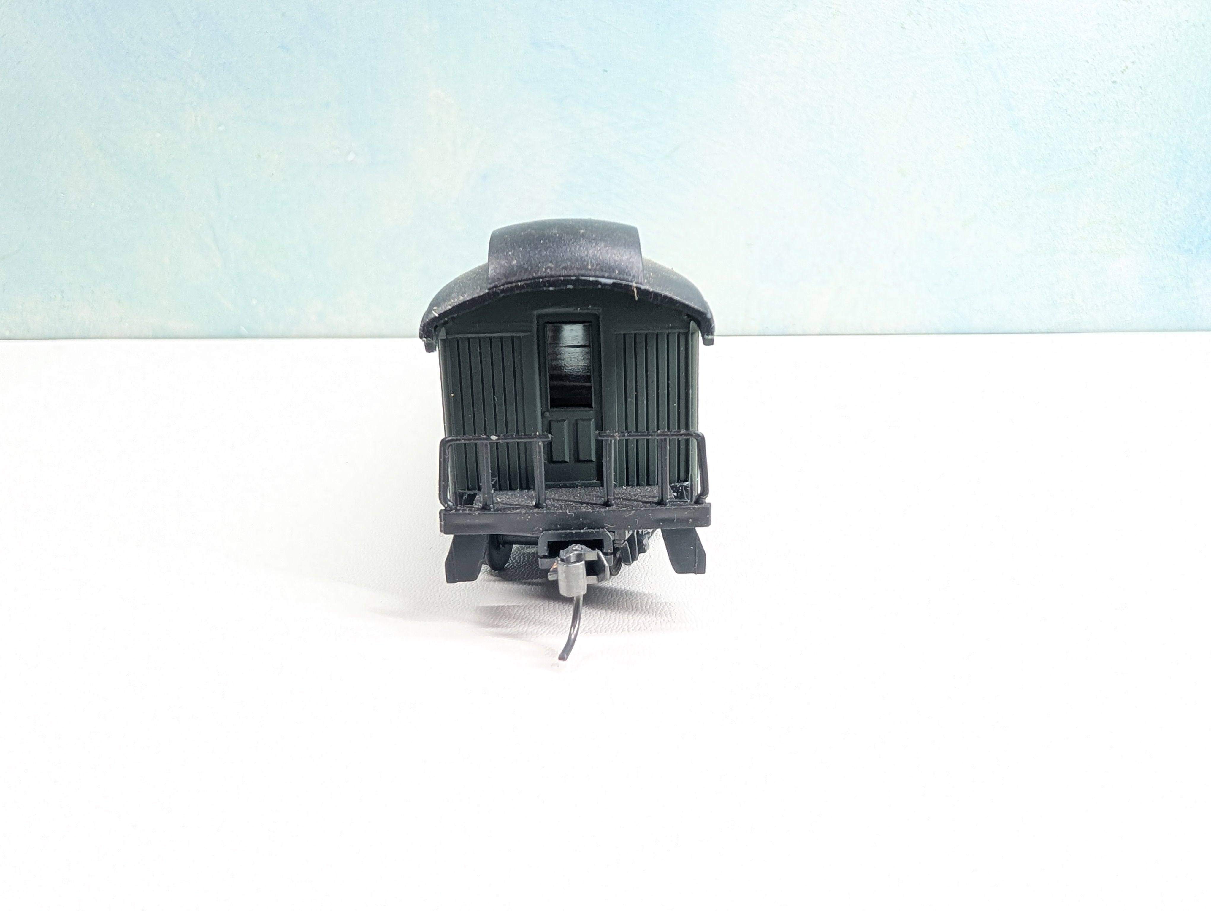 USED Con-Cor #1-000230-1 HO Scale Old Time Passenger Car Coach Great Northern #551