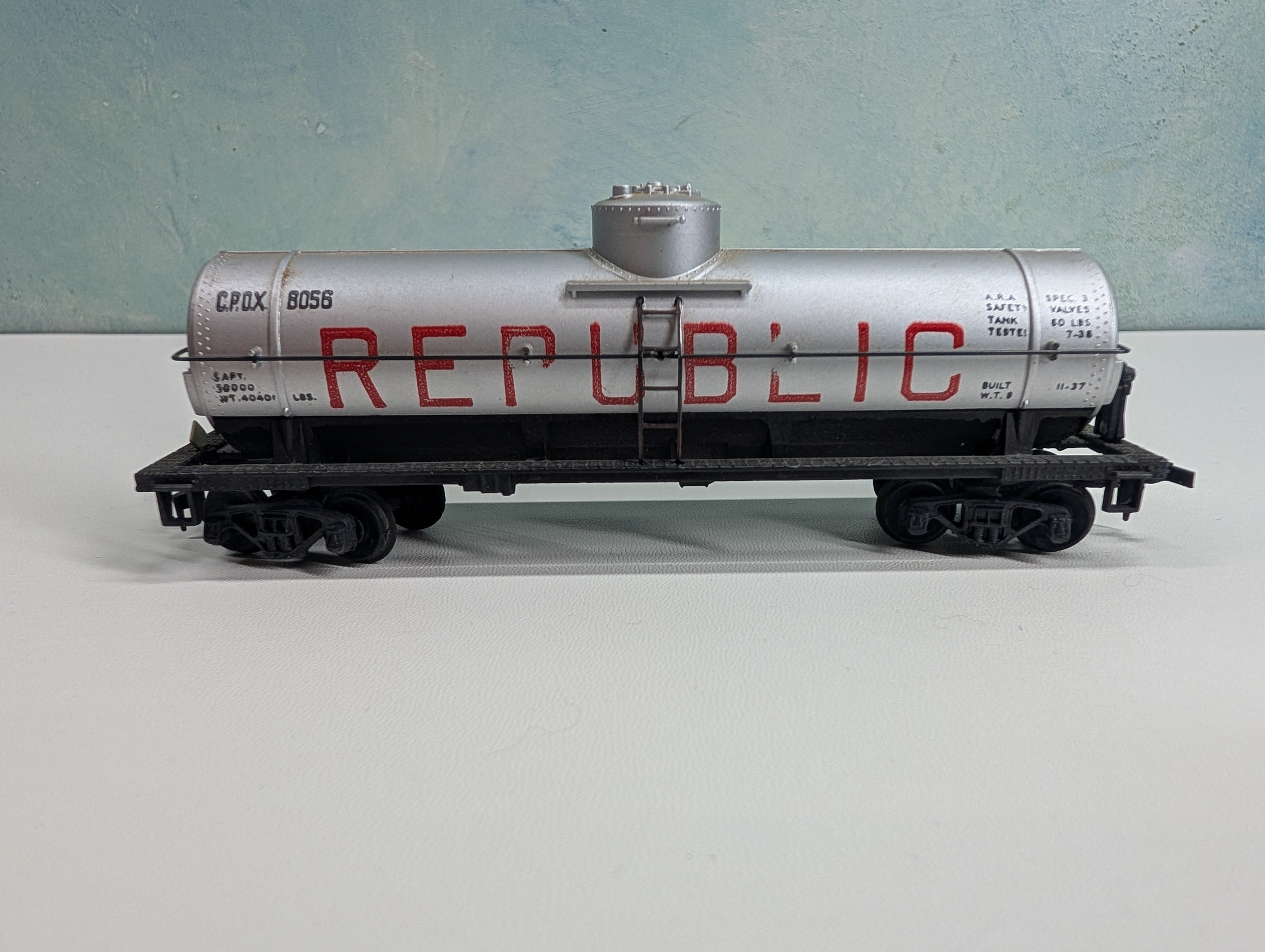 USED Mantua HO Scale Single Dome Tank Car Republic CPOX #8056