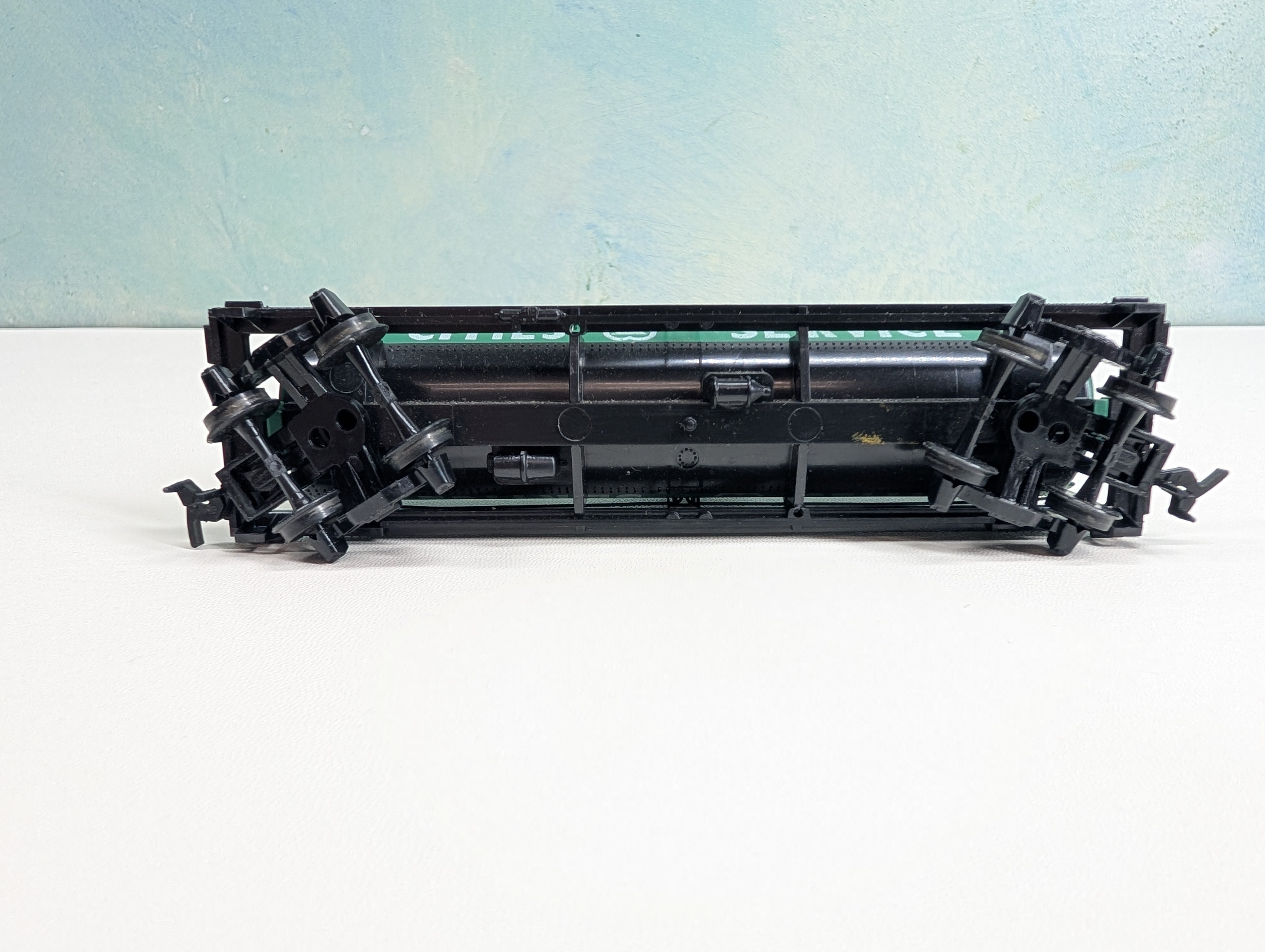 USED HO Scale Single Dome Tank Car Cities Service