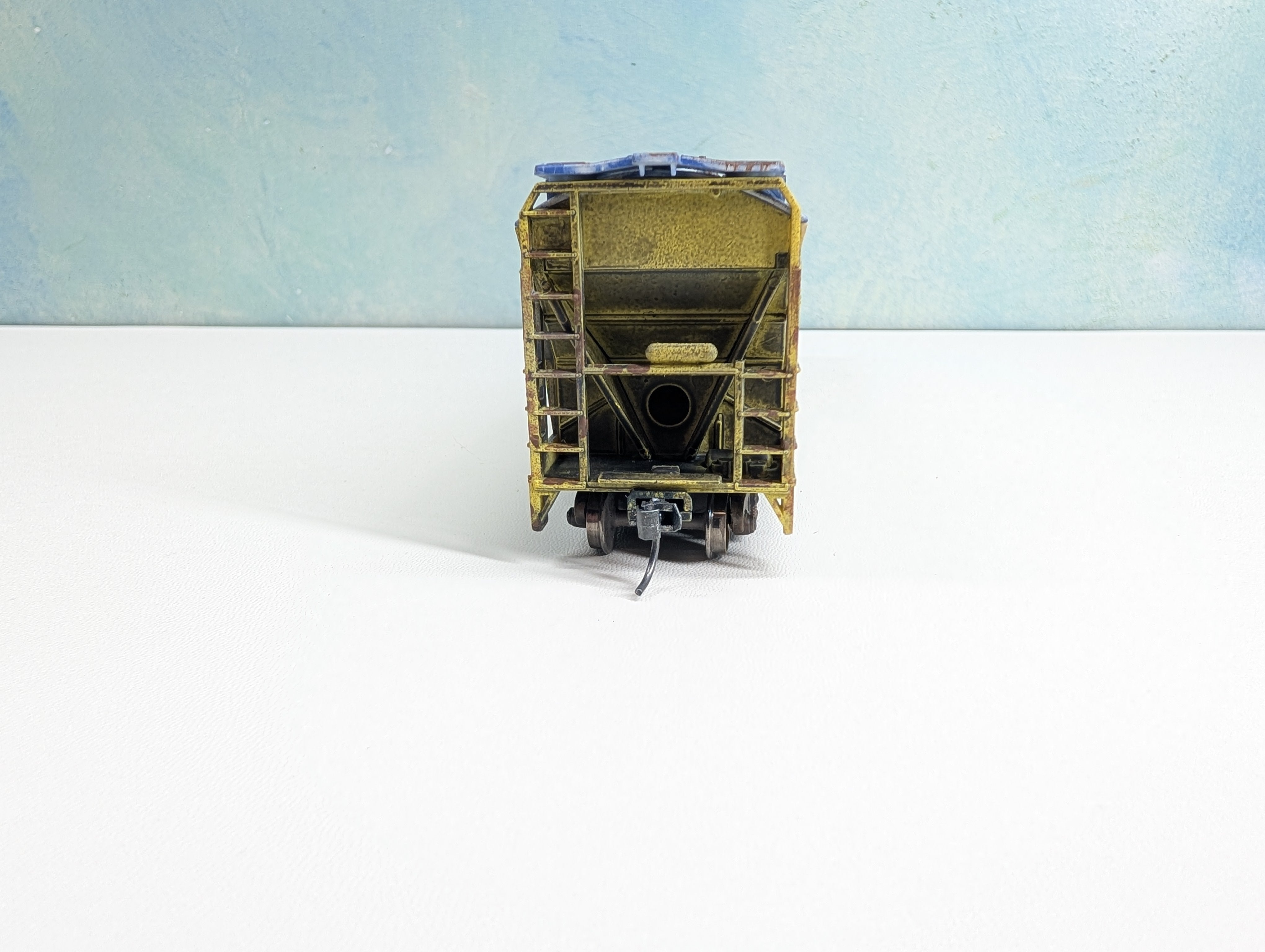 USED Tyco HO Scale ACF Covered Hopper Billboard Domino Cane Sugar ASRX #397612 Metal Wheels, Weathered