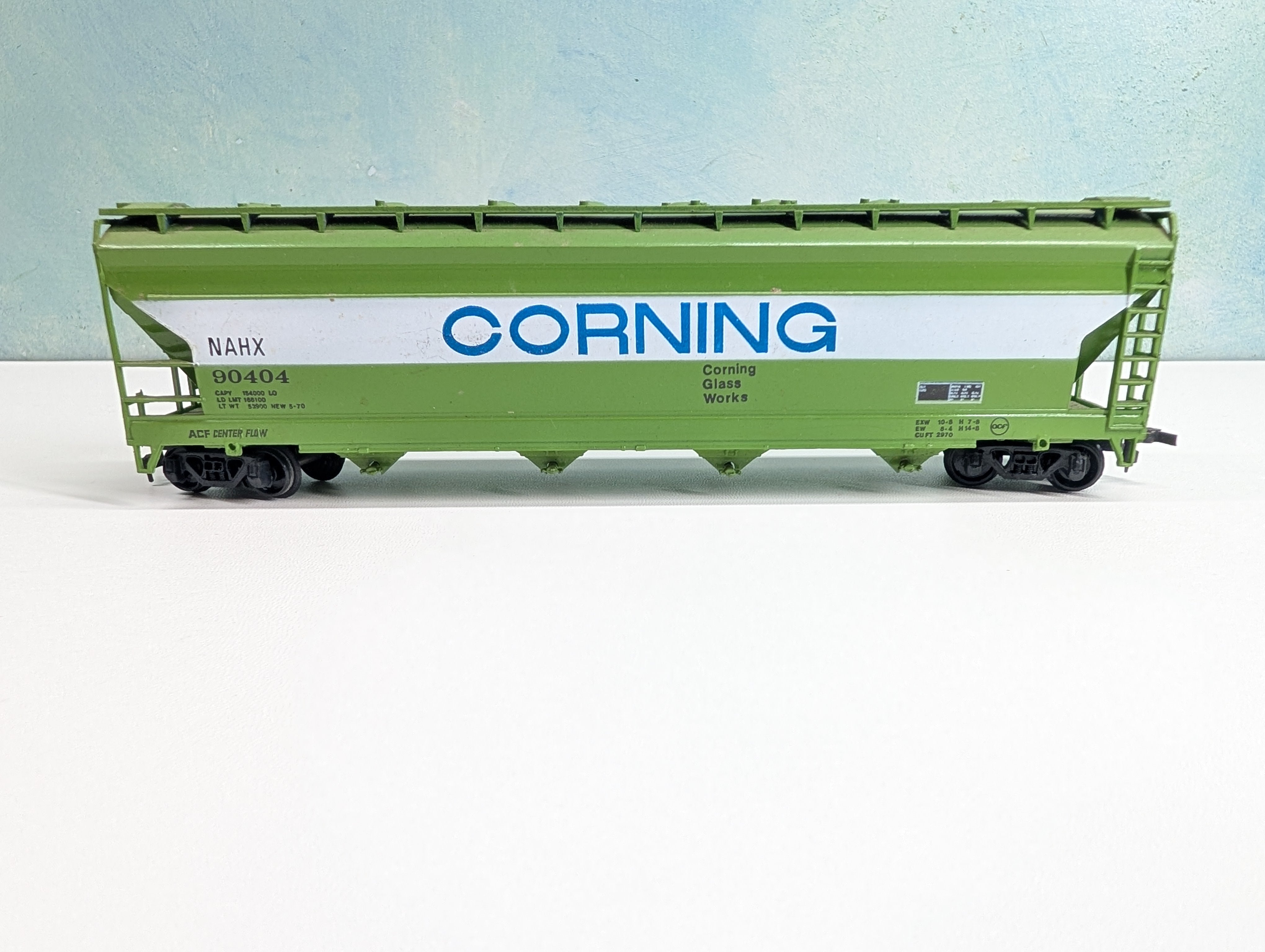 USED Bachmann HO Scale ACF Covered Hopper Corning NAHX #90404