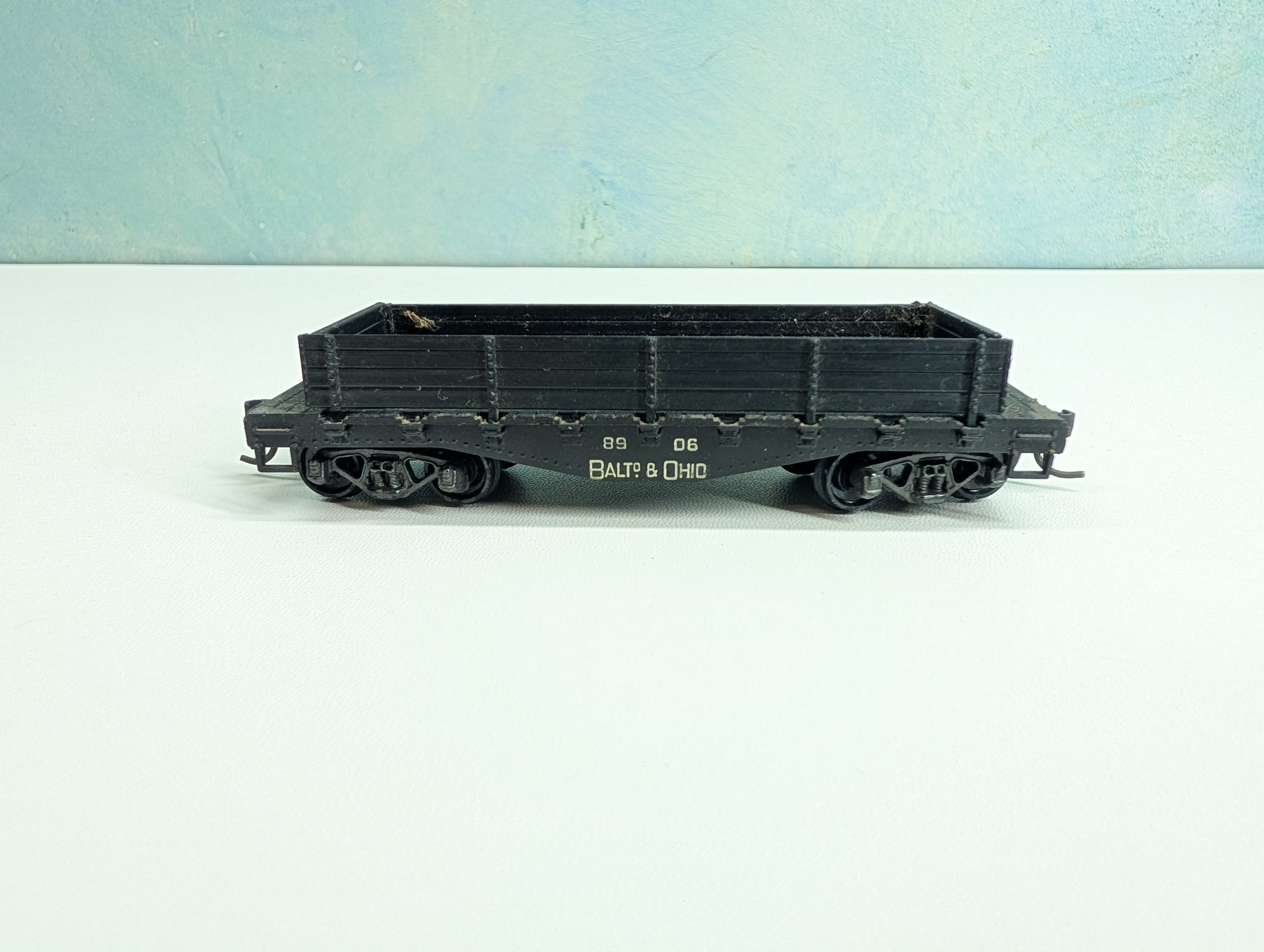 USED Roundhouse HO Scale Old Time Low Side Gondola Baltimore and Ohio B&O #8906