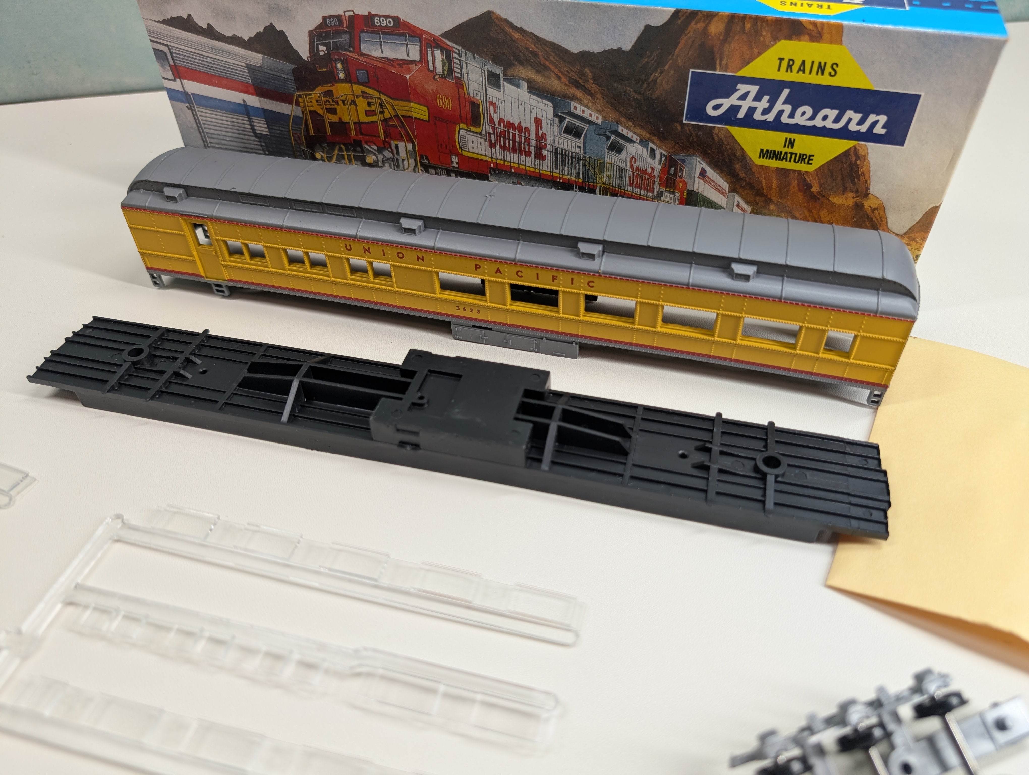 USED Athearn 2530 HO Scale STD Diner Passenger Car Union Pacific #3623 KIT