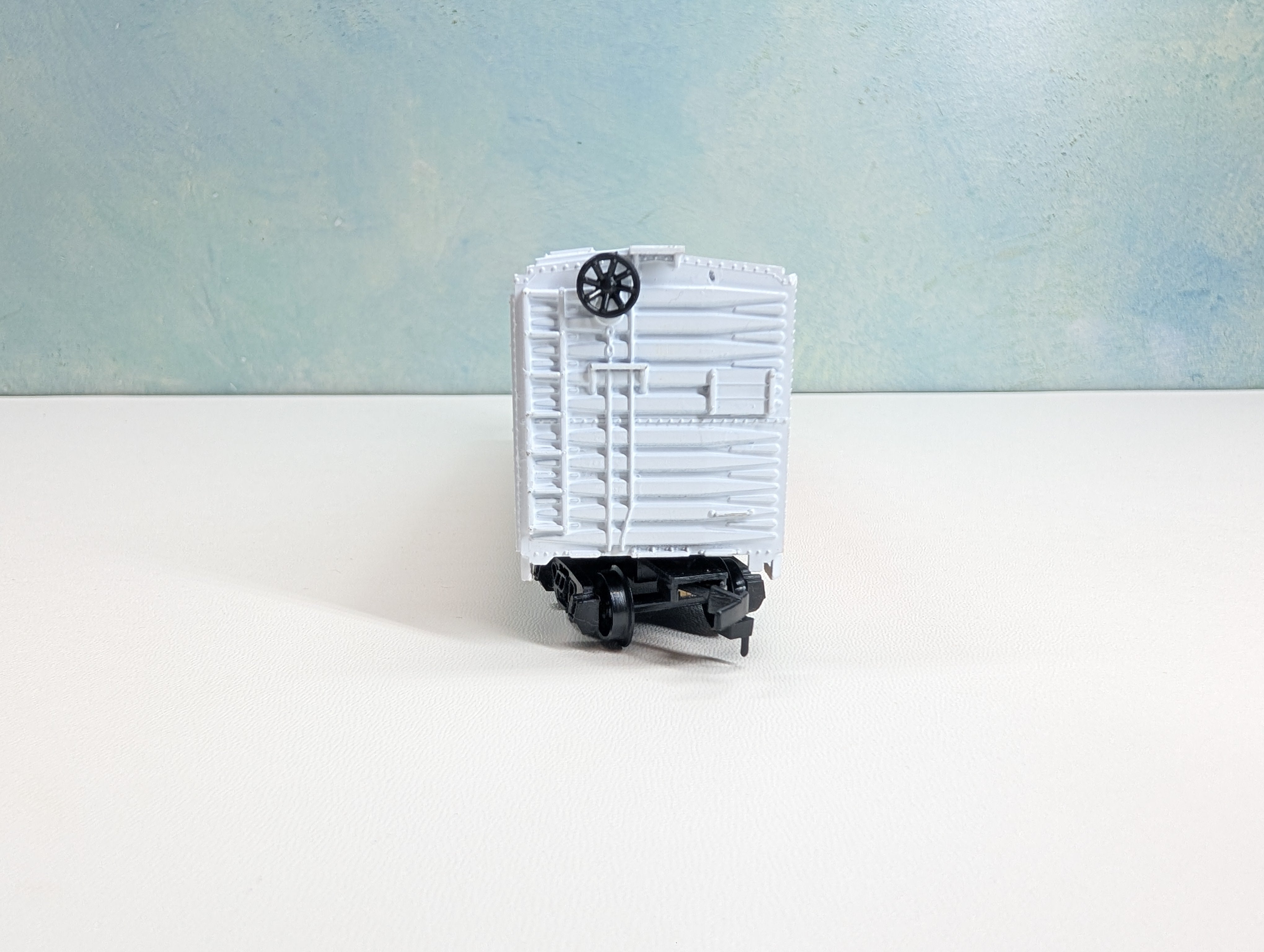 USED Bachmann #43-1010-C6 HO Scale 51' Billboard Steel Box Car Smuckers