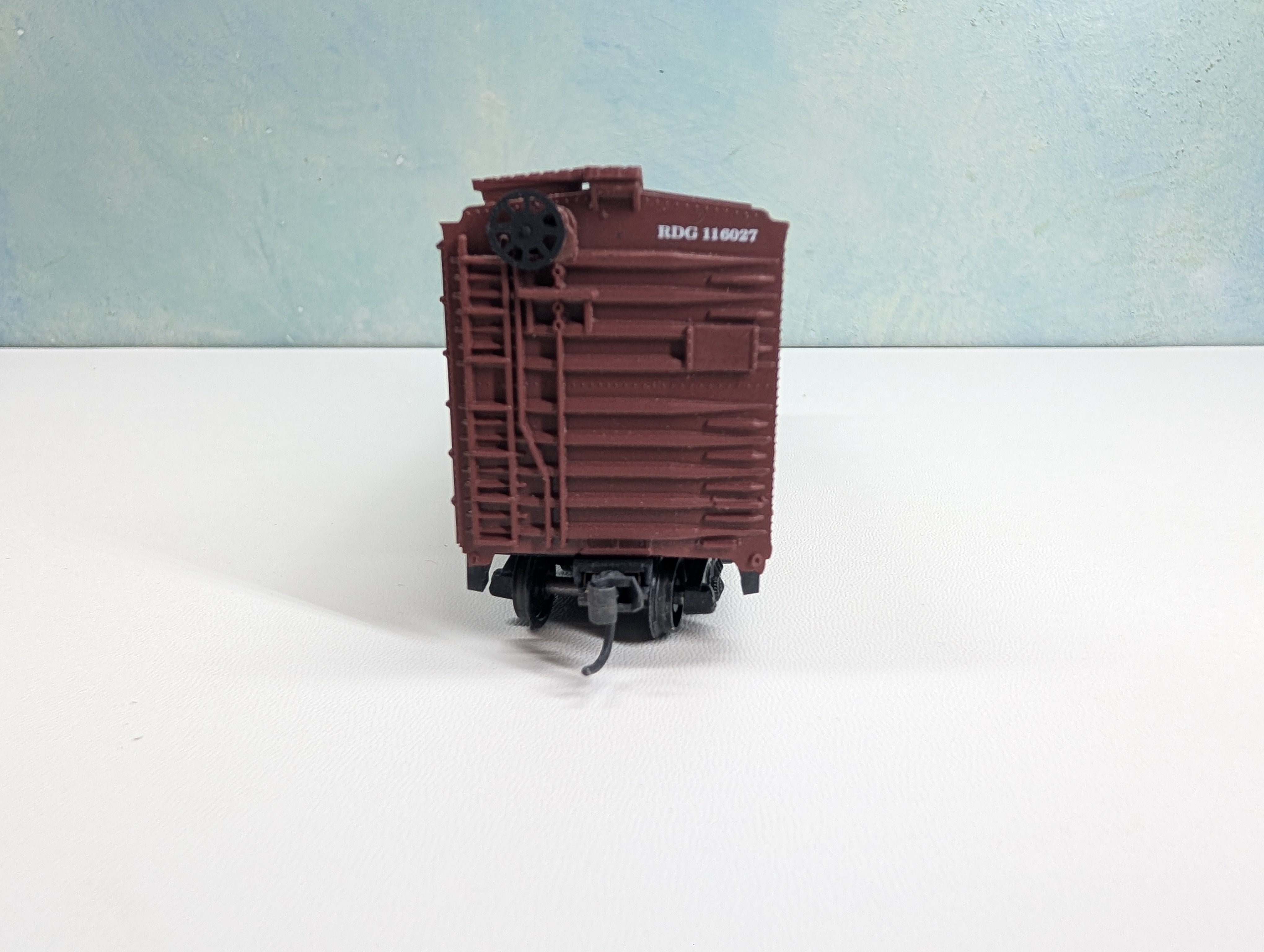 USED Roundhouse 12001 HO Scale 40' Box Car Reading RDG #116027 Branchline Custom