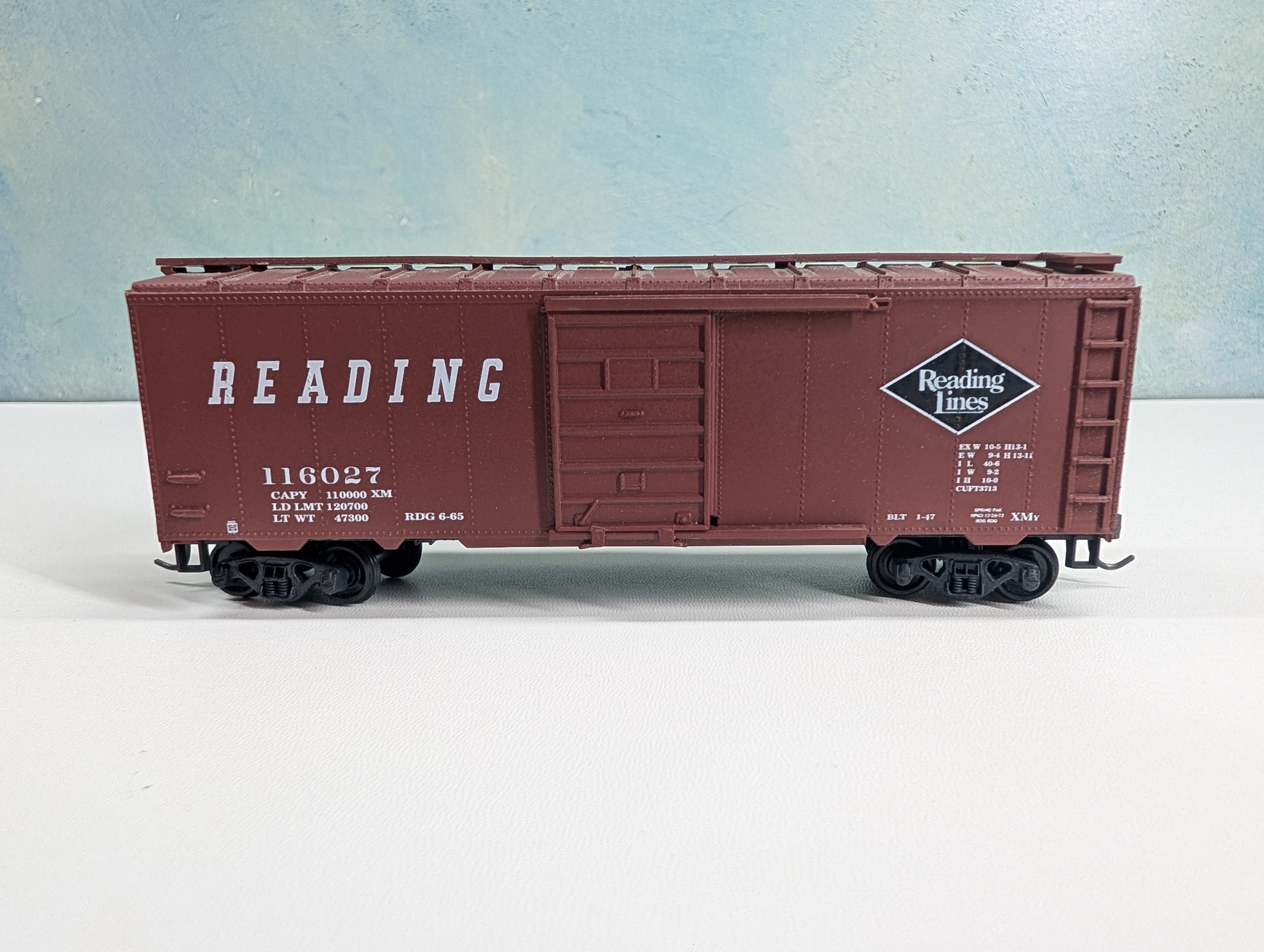 USED Roundhouse 12001 HO Scale 40' Box Car Reading RDG #116027 Branchline Custom