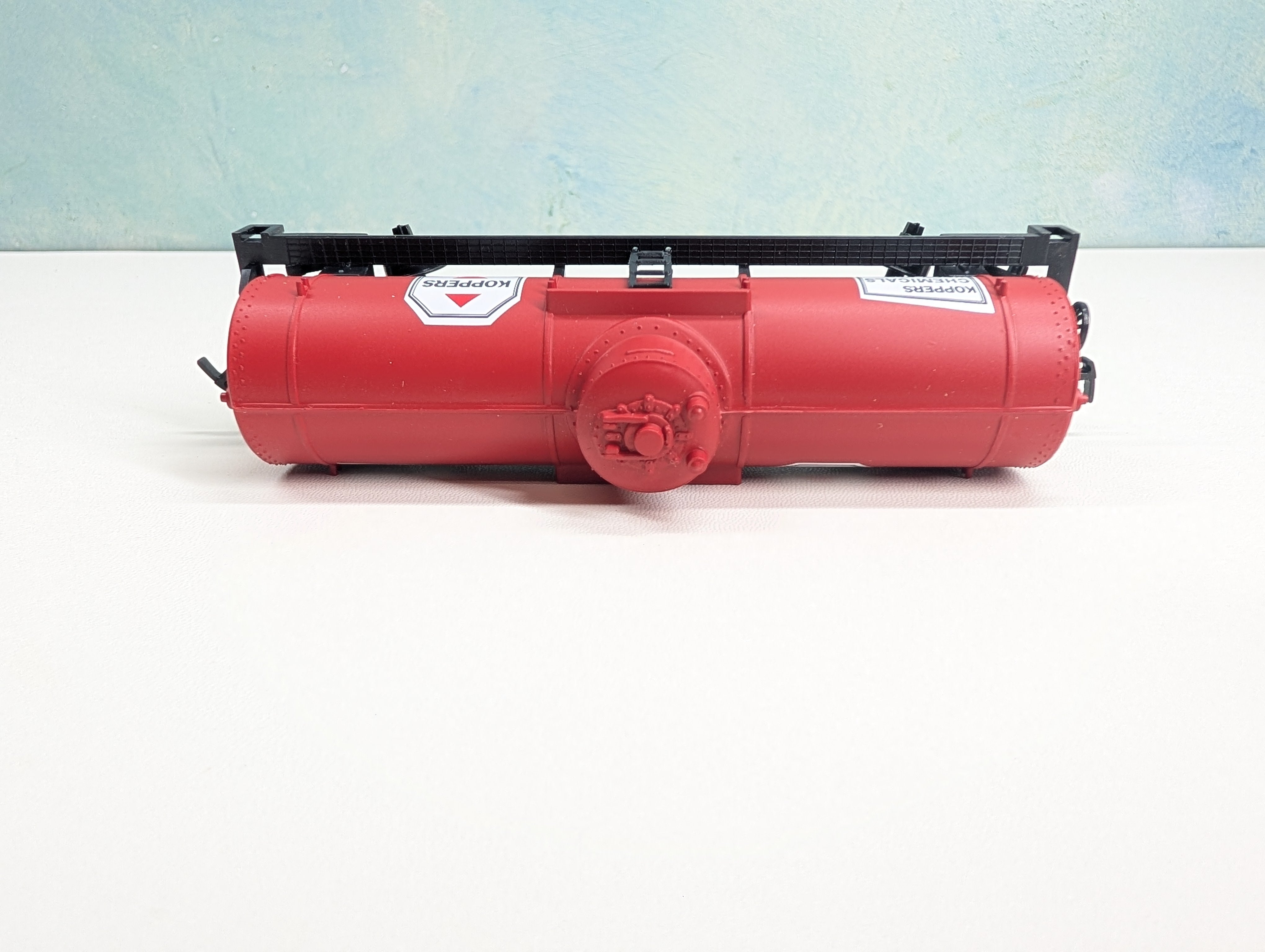 USED Life-Like HO Scale Single Dome Tank Car Koppers Chemicals KPCX #508