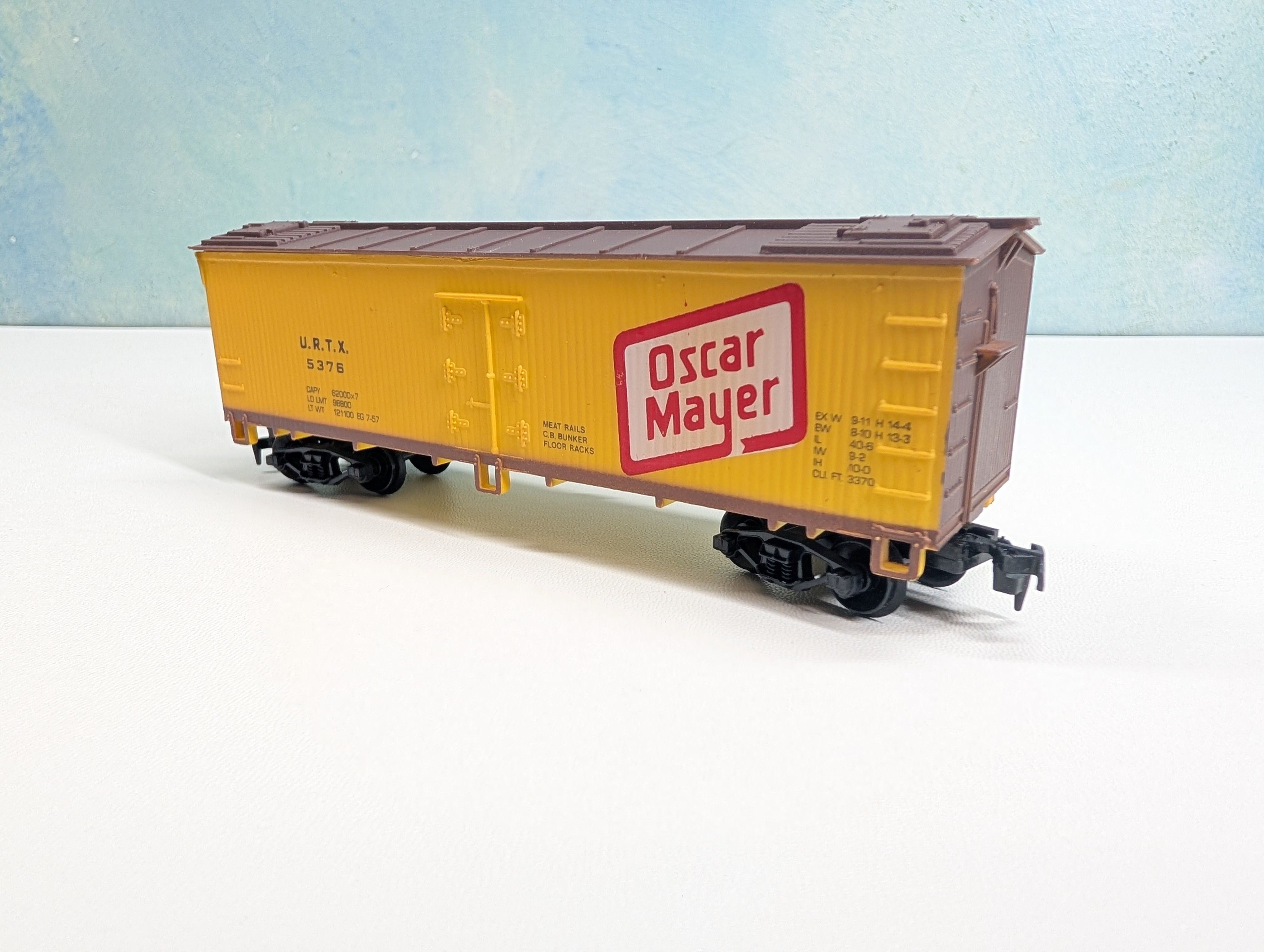 USED Life-Like HO Scale Billboard Reefer Oscar Mayer URTX #5376