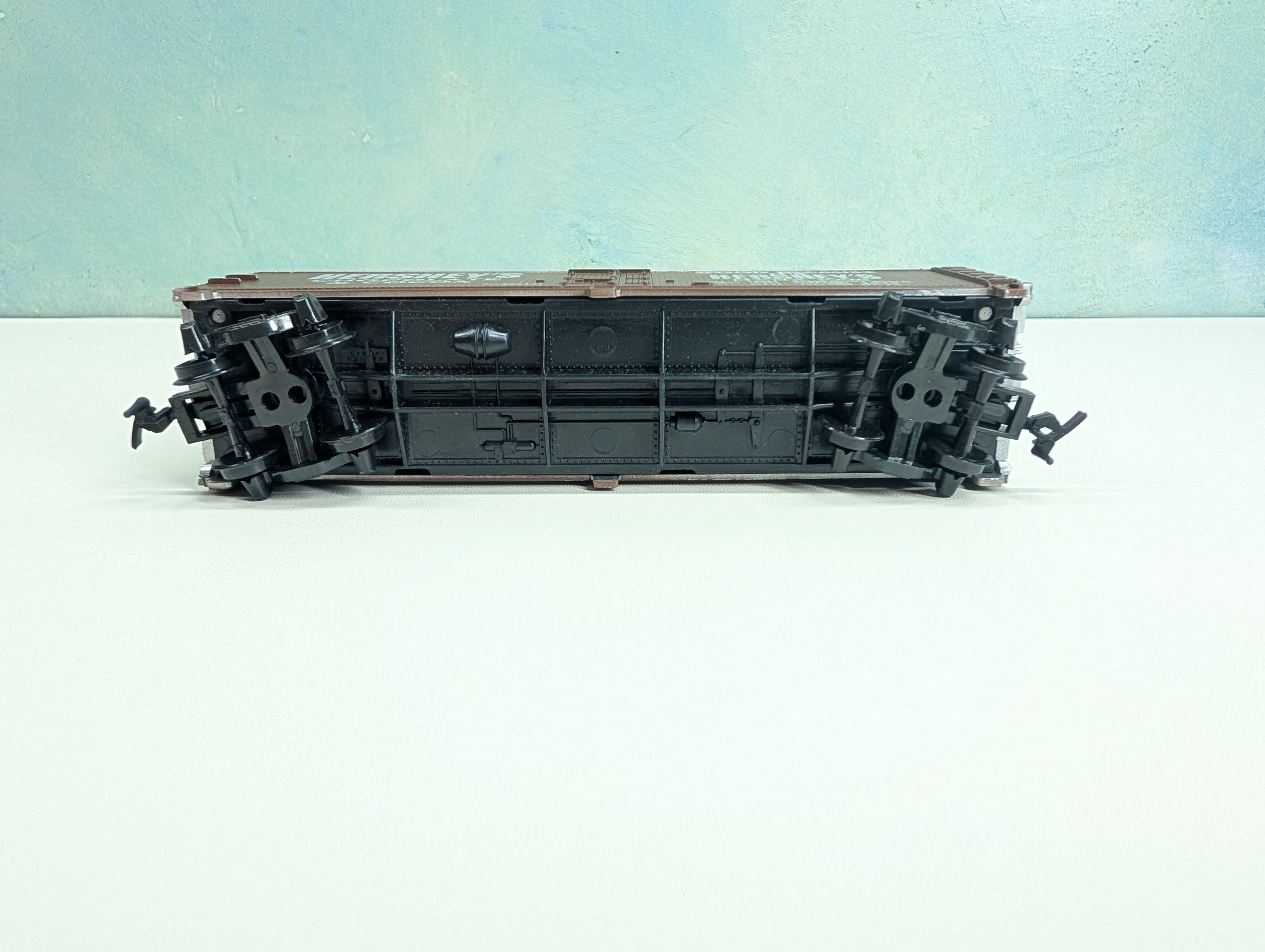 USED Tyco HO Scale Billboard Reefer Hershey's Chocolate HERX #1038