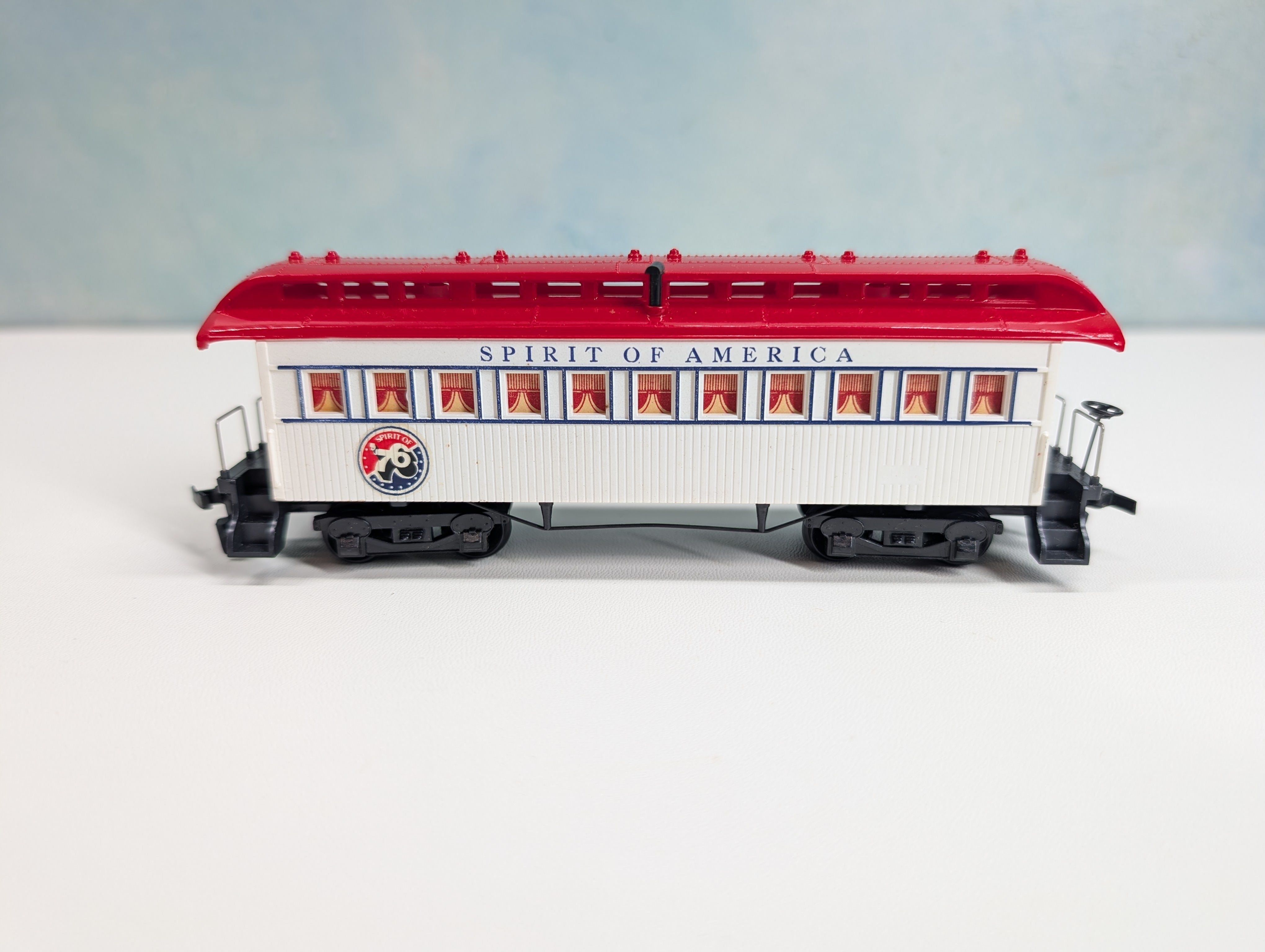 USED Tyco HO Scale Old Time Coach Spirit of America #1776