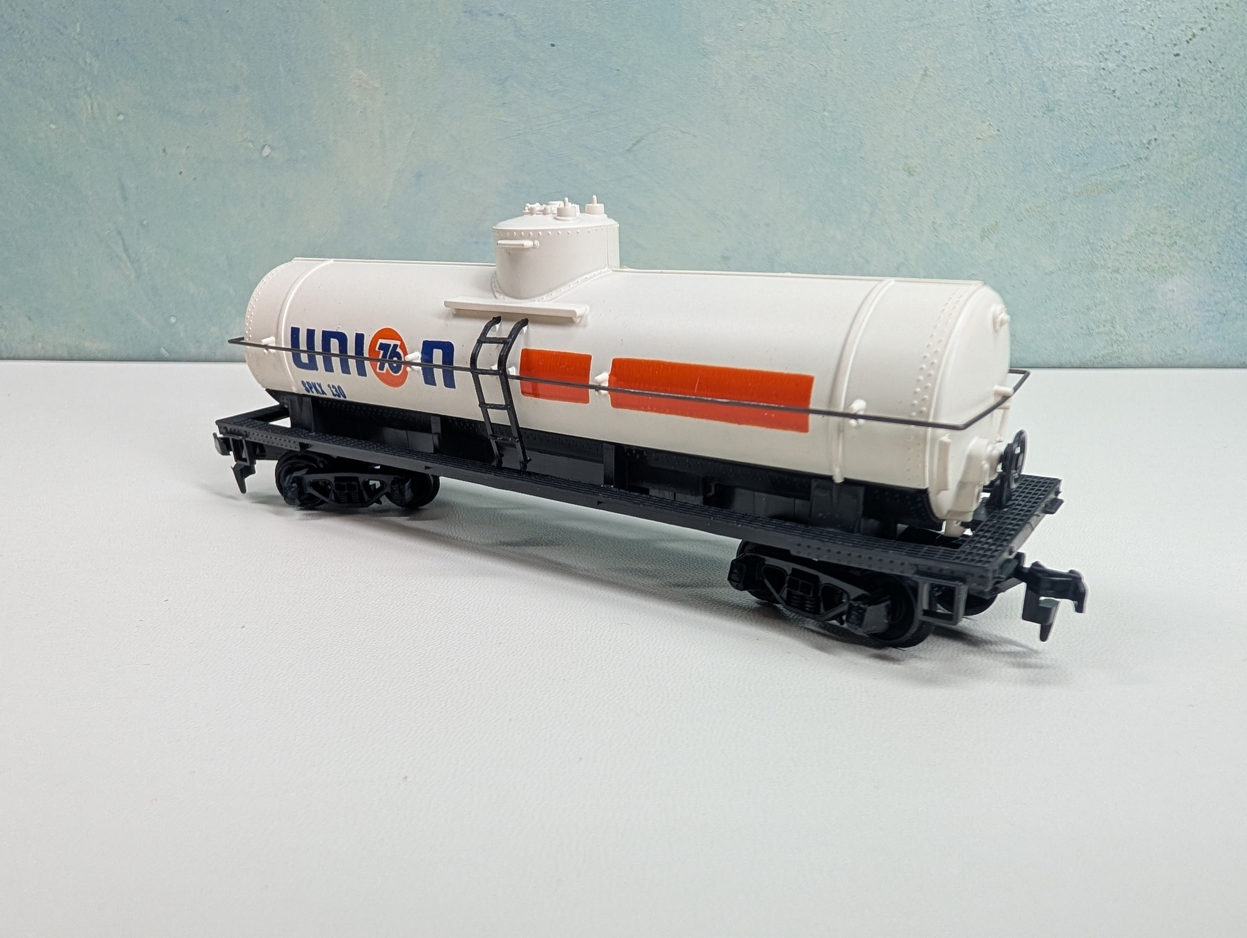 USED Tyco HO Scale Single Dome Tank Car Union 76 SPKX #130