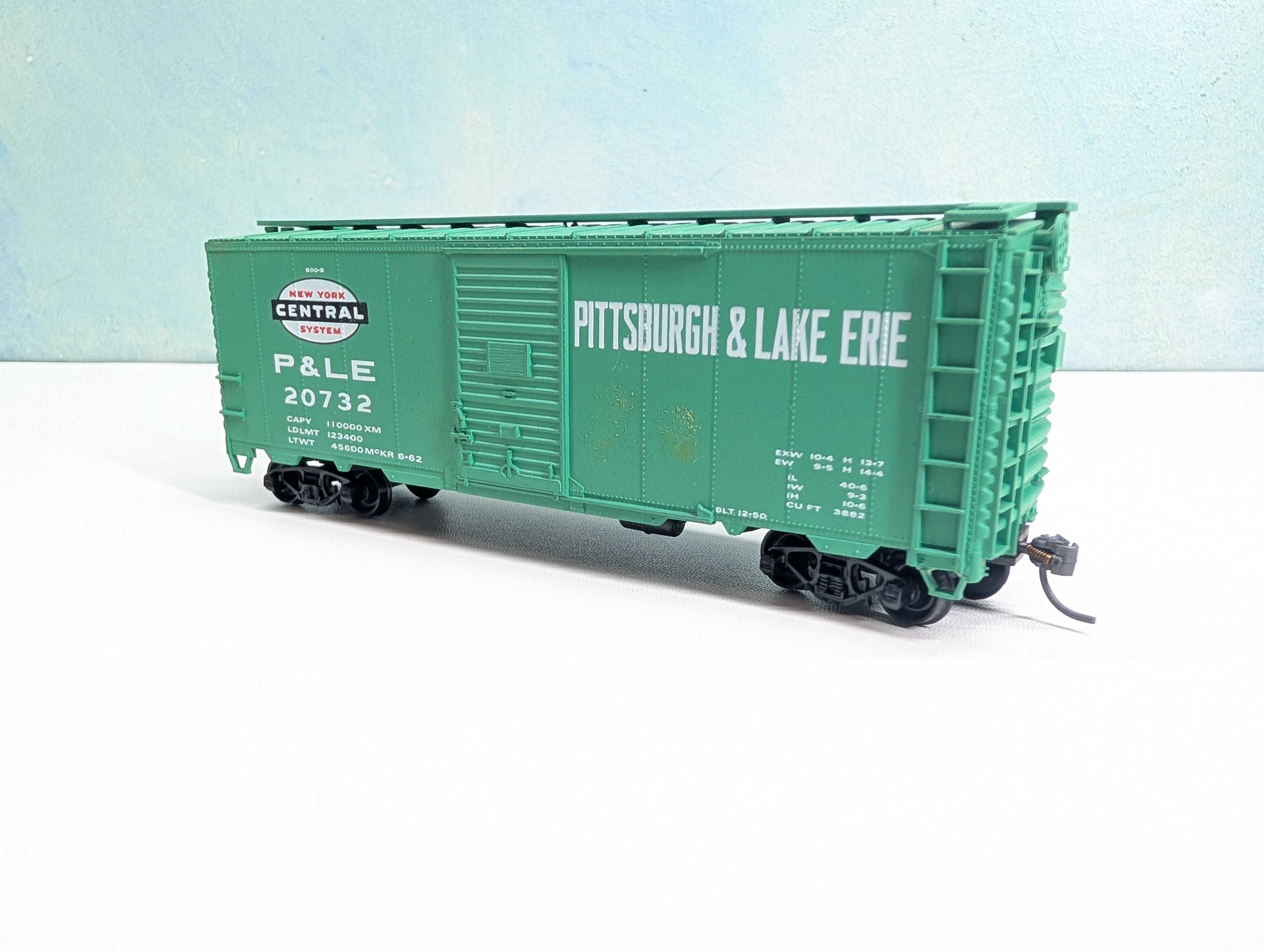 USED Accurail HO Scale 40' Box Car Pittsburgh and Lake Erie P&LE #20732