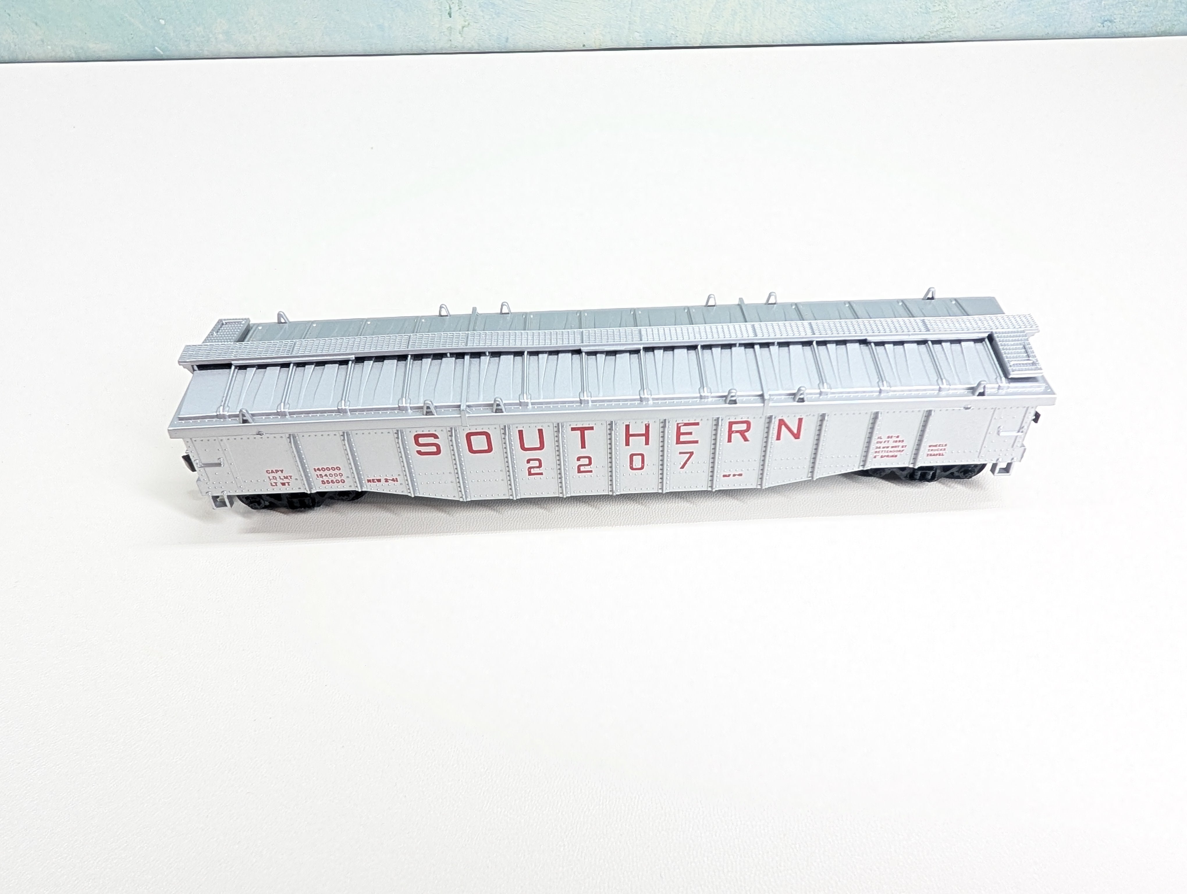 USED Athearn HO Scale Covered Gondola Southern #2207