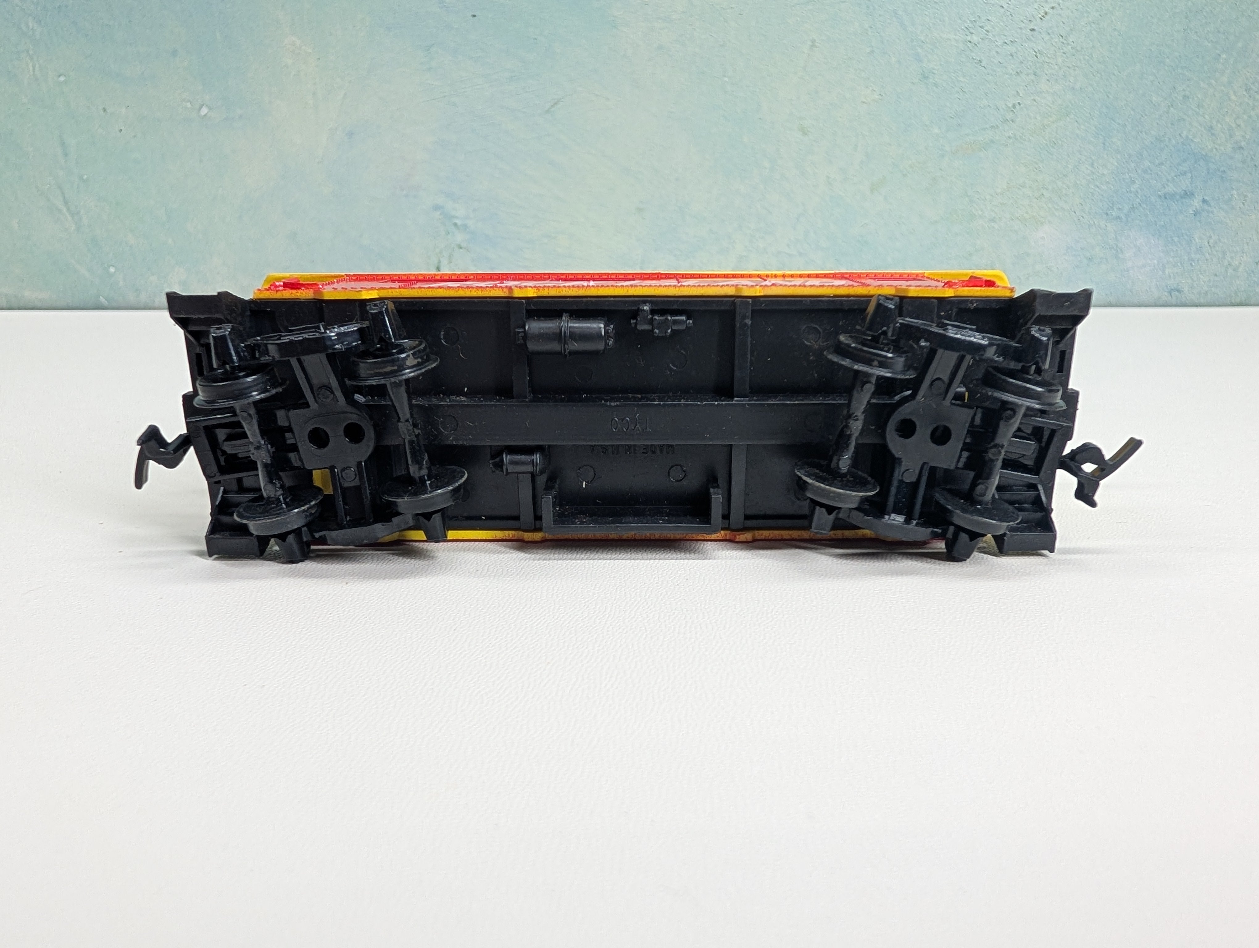 USED Tyco HO Scale Caboose Rock Island