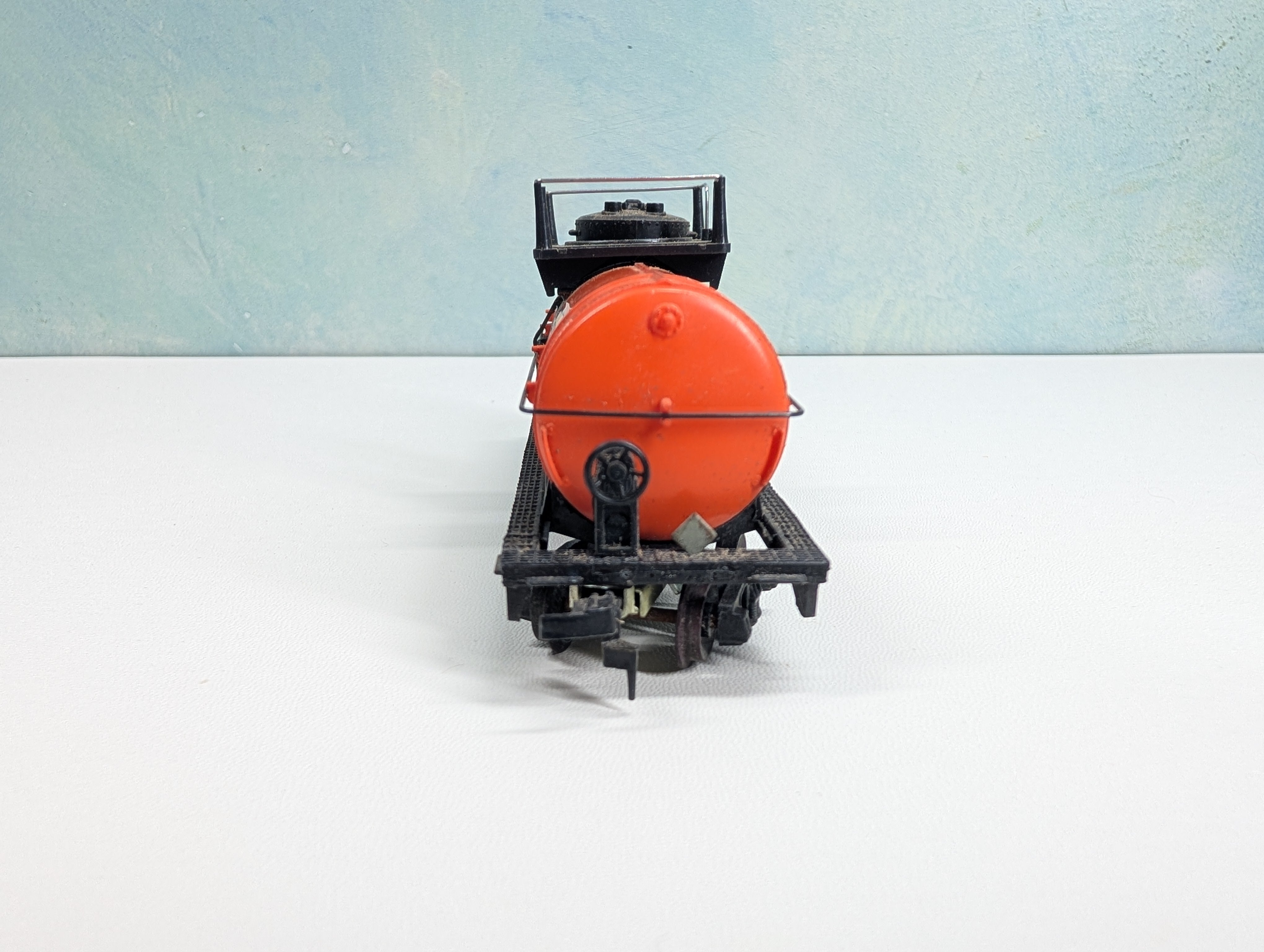 USED Mantua HO Scale Tank Car Hooker Chemical GATX #30883