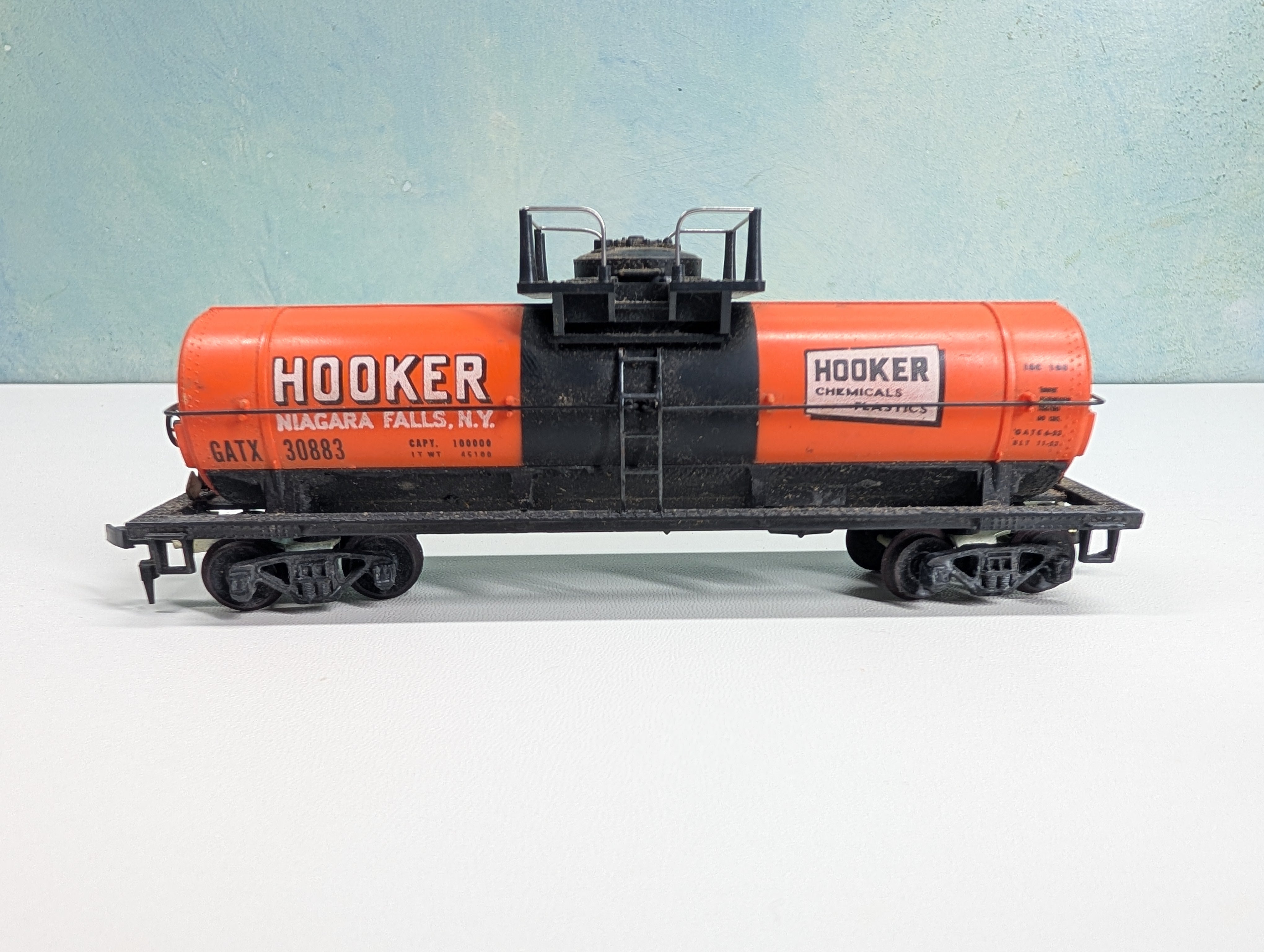 USED Mantua HO Scale Tank Car Hooker Chemical GATX #30883