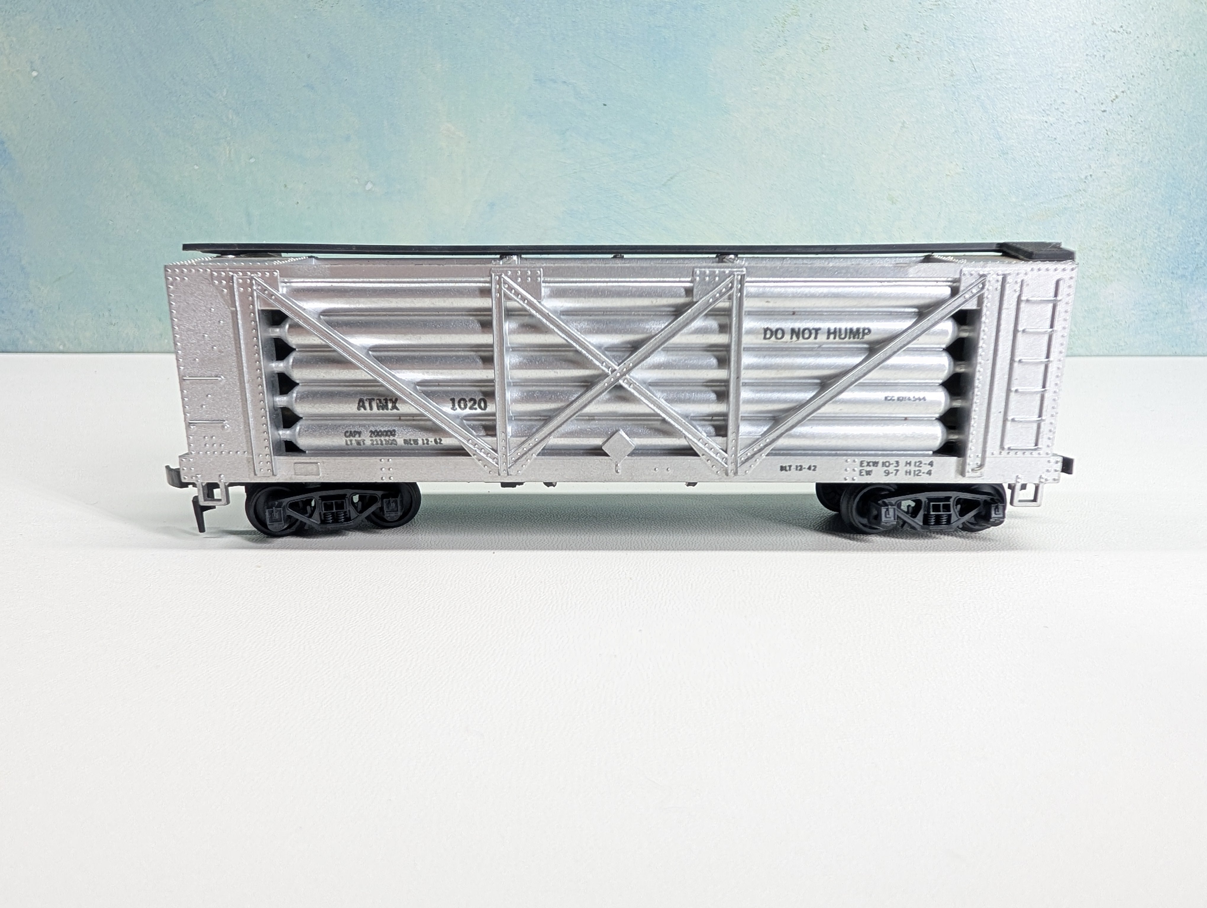 USED AHM HO Scale Helium Carrier Car Atomic Energy Commission ATMX #1020
