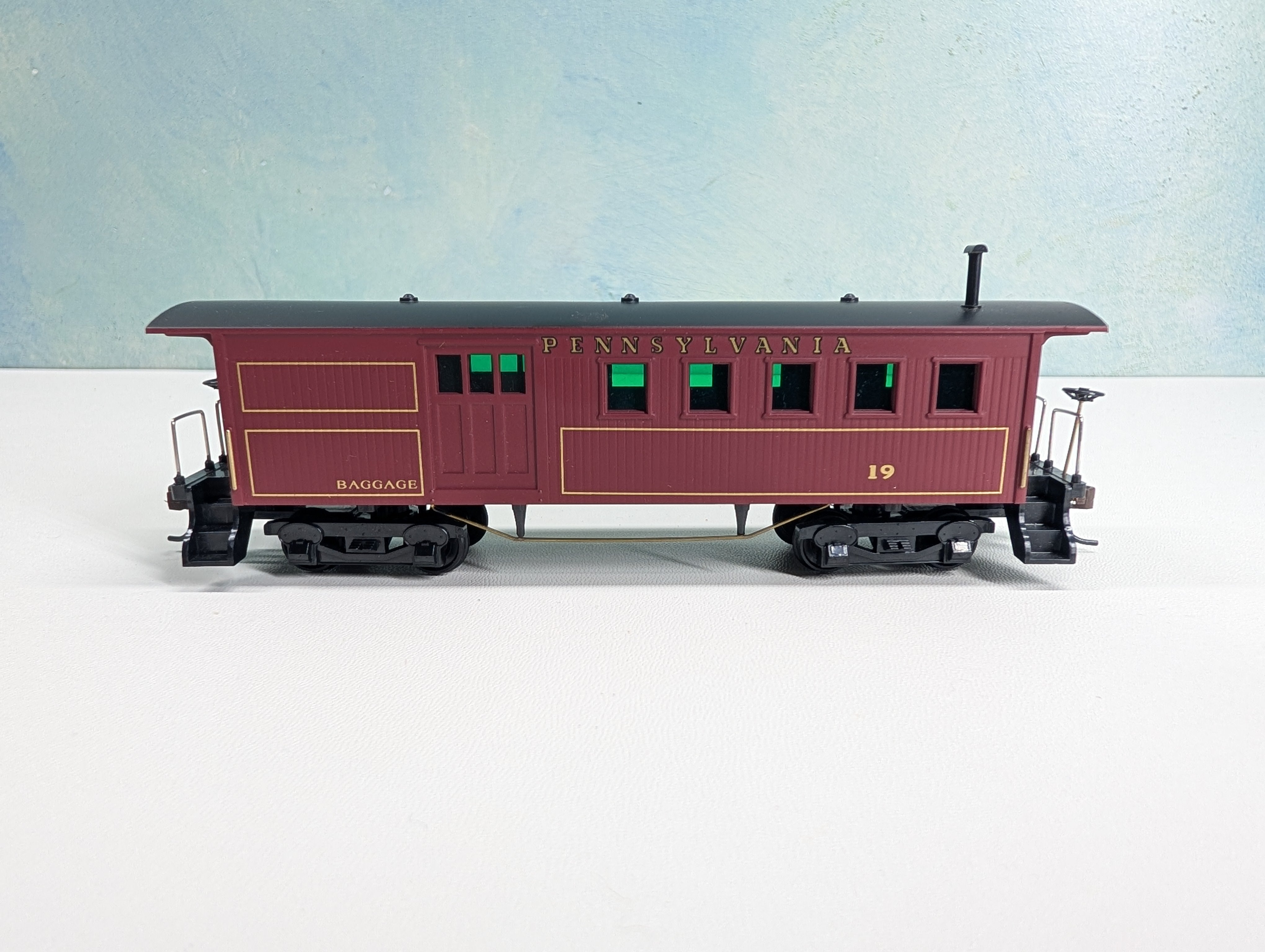 USED Mantua HO Scale Wood Baggage Car Pennsylvania #19
