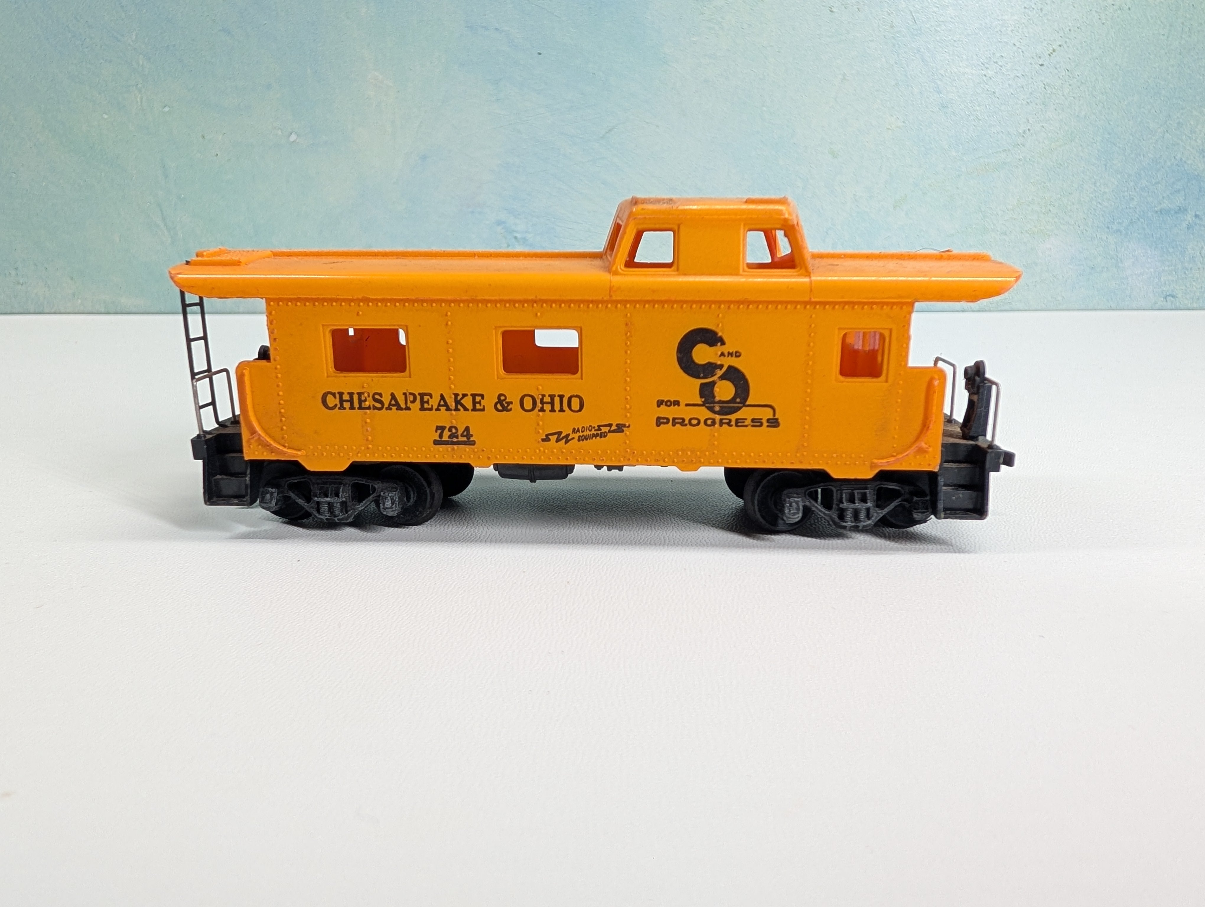 USED Mantua HO Scale Caboose Chesapeake and Ohio #724 q