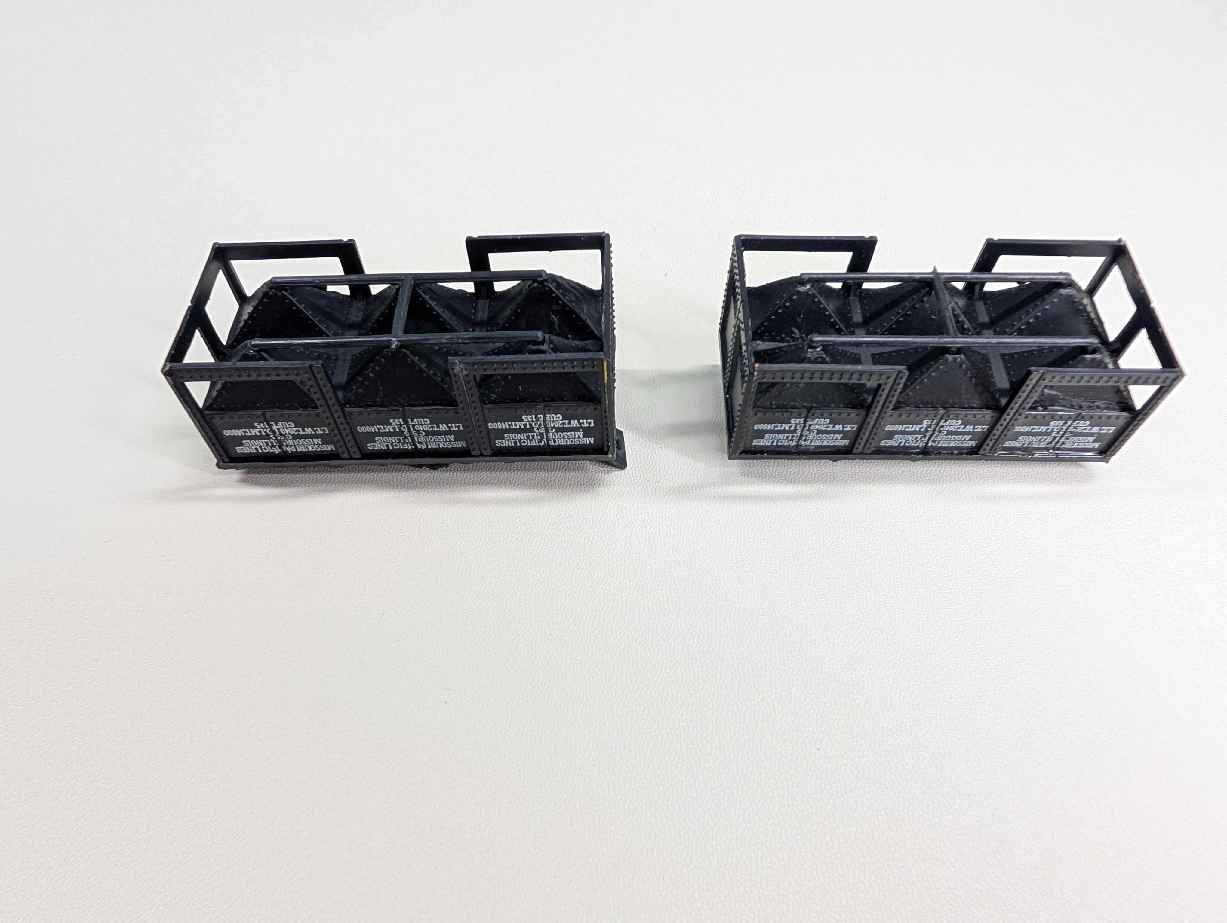 USED HO Scale Gondola Carrier Loads Missouri Pacific Lines