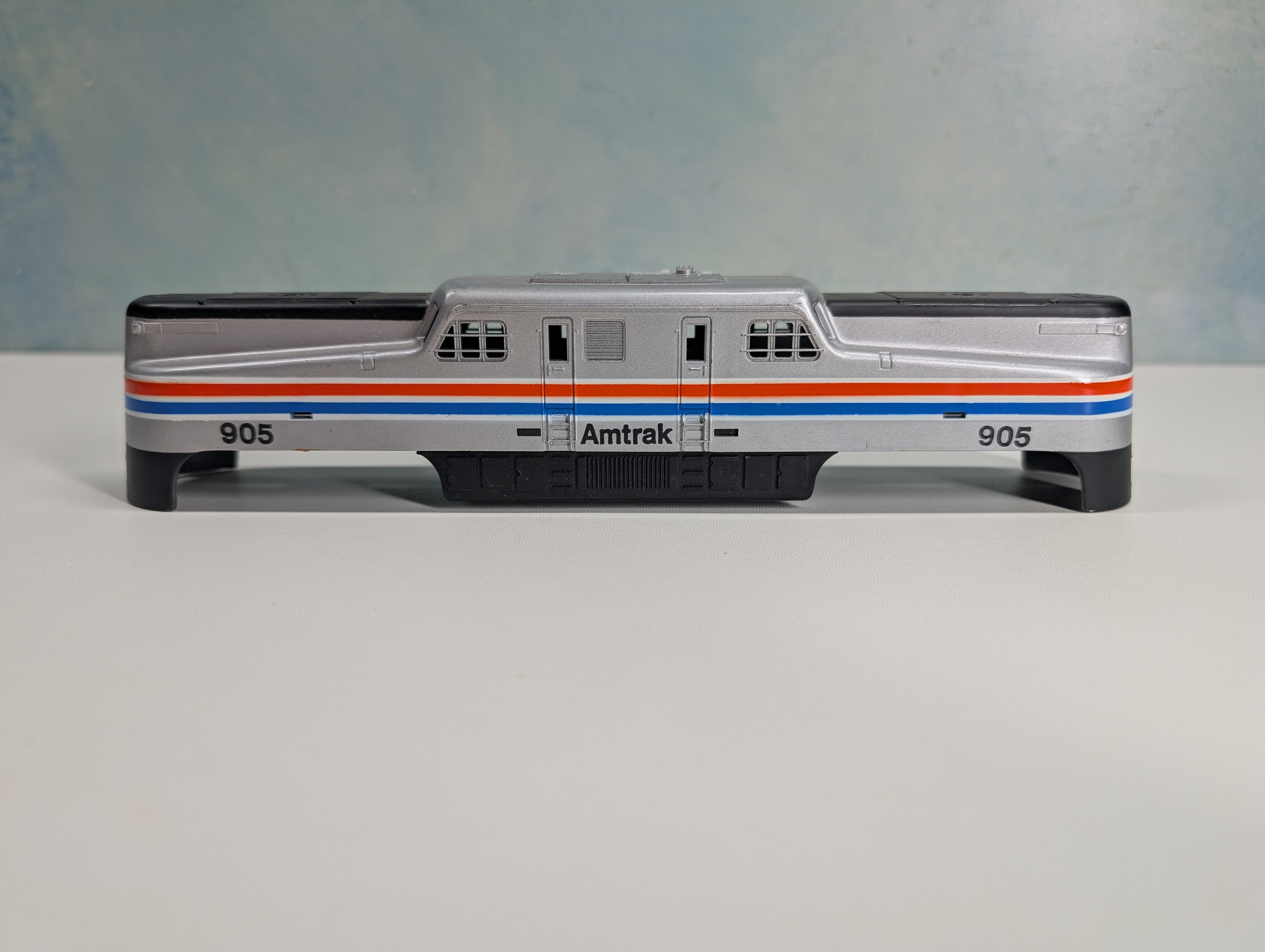 USED Tyco HO Scale GG-1 Shell Only Amtrak #905