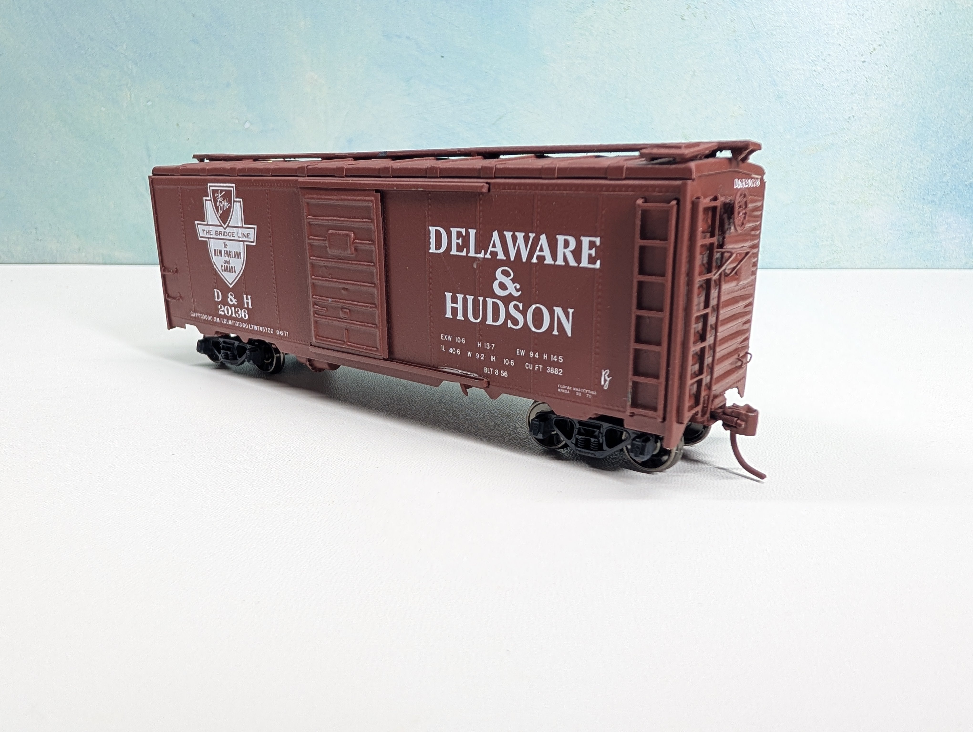 USED Varney HO Scale 40' Box Car Delaware and Hudson D&H #20136 Metal Wheels, Decal