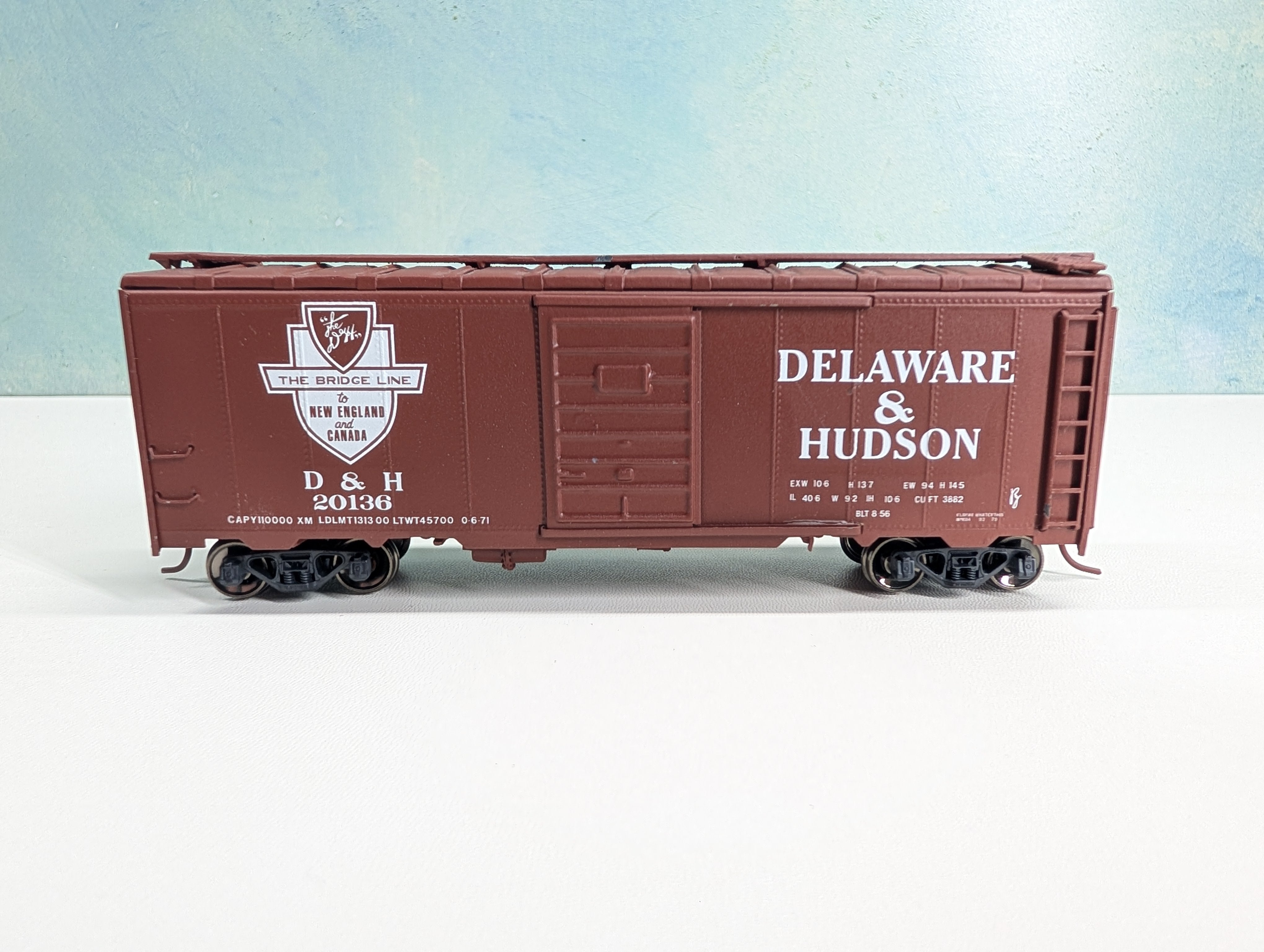 USED Varney HO Scale 40' Box Car Delaware and Hudson D&H #20136 Metal Wheels, Decal