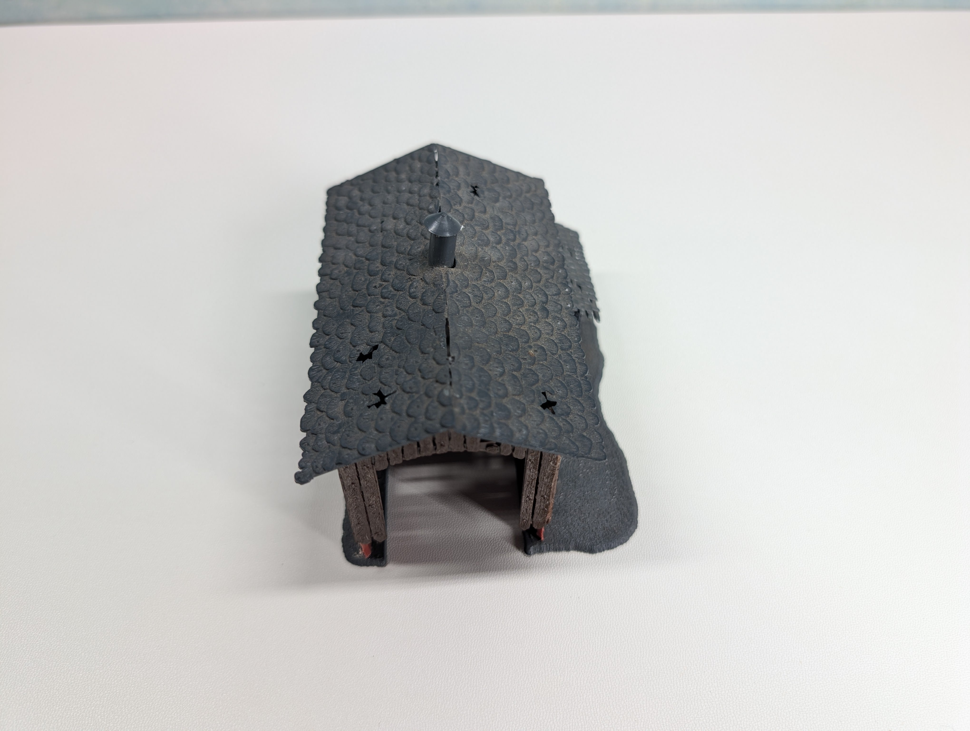 USED HO Scale Abandoned Shed