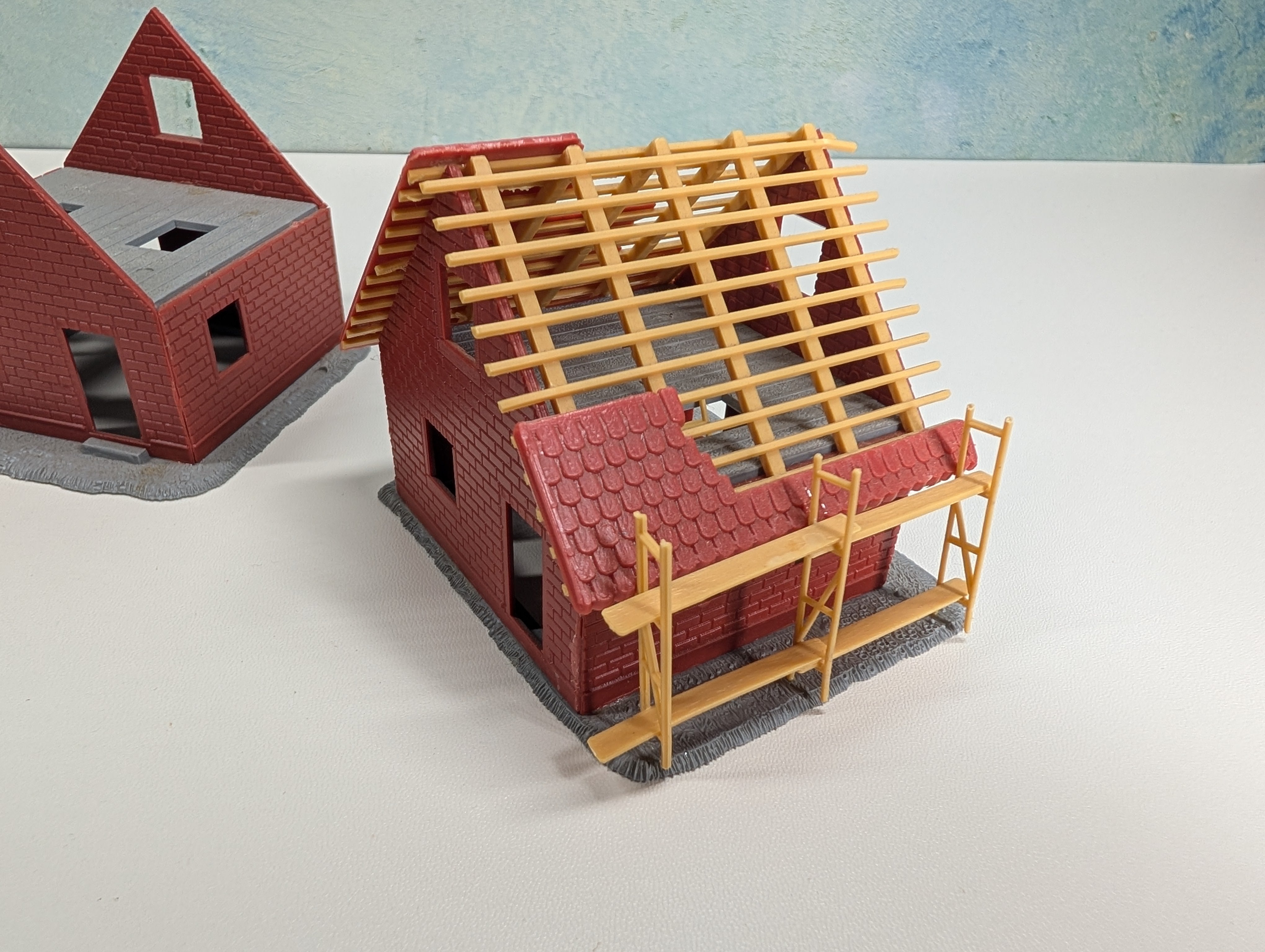 USED HO Scale Brick Homes Under Construction (3 pcs)
