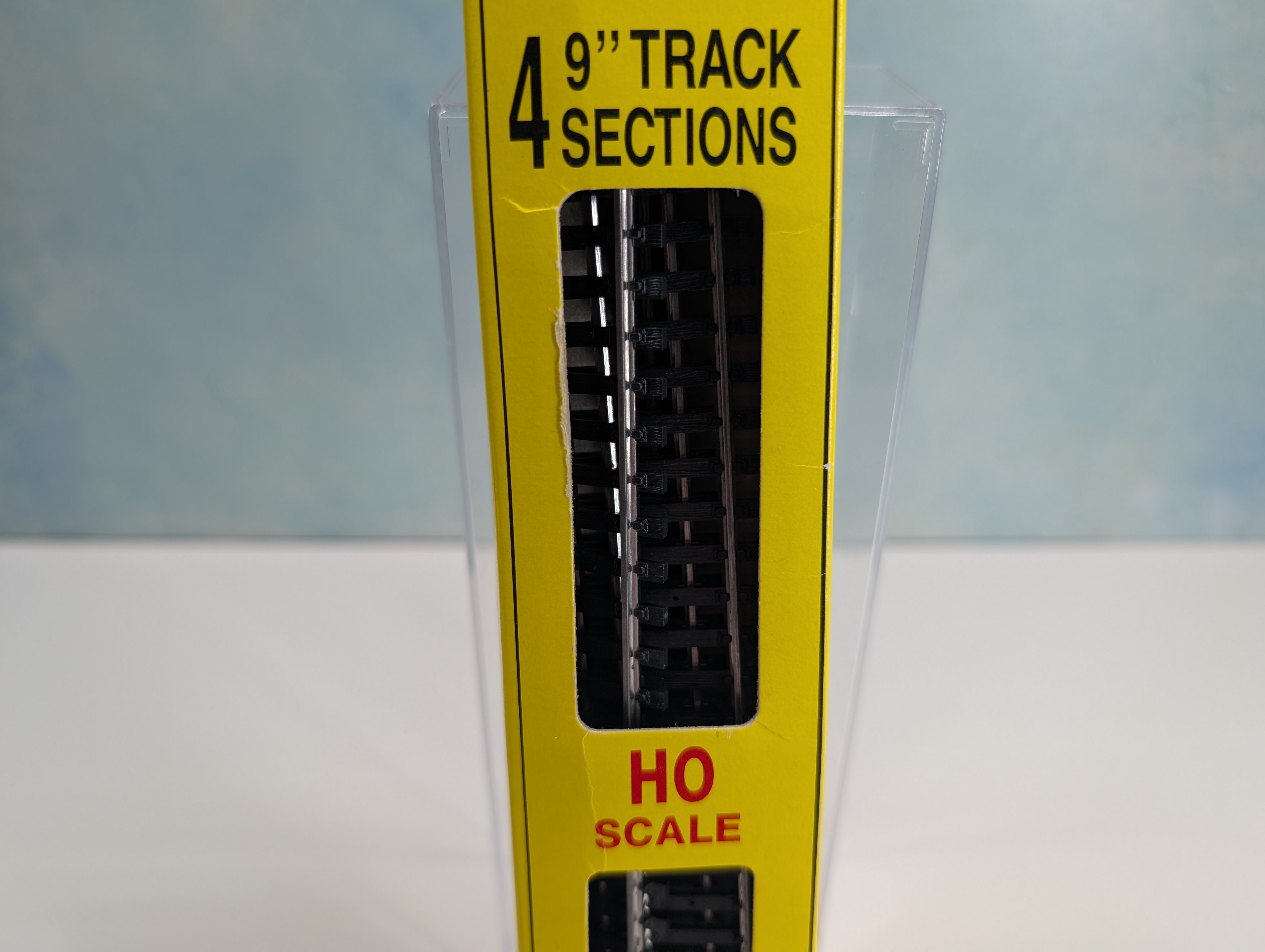 Model Power 21 HO Scale 9" Straight Code 100 Silver Track (4 pcs)