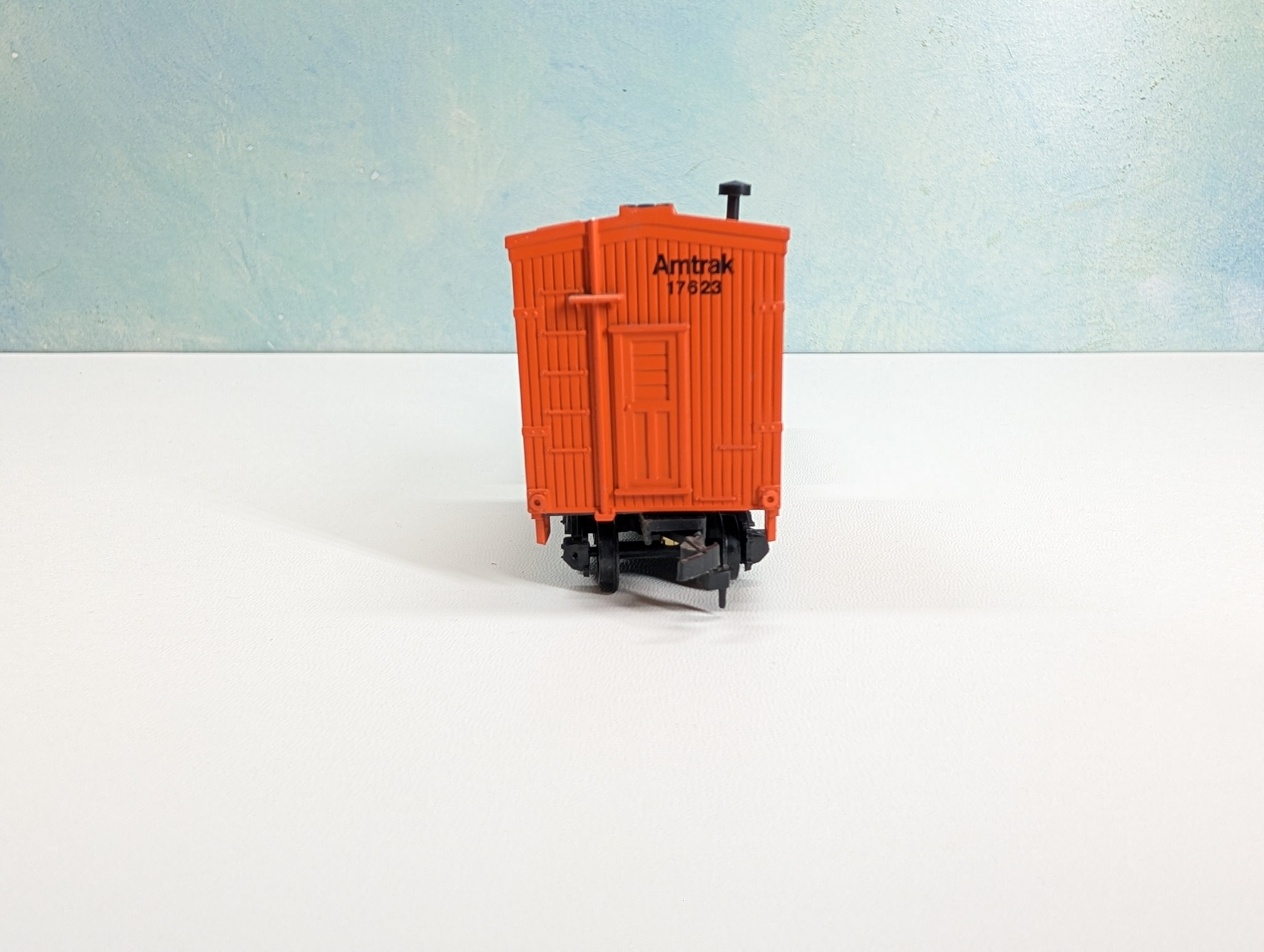 USED Bachmann HO Scale Boom Tender MOW Flat Car Amtrak #17623
