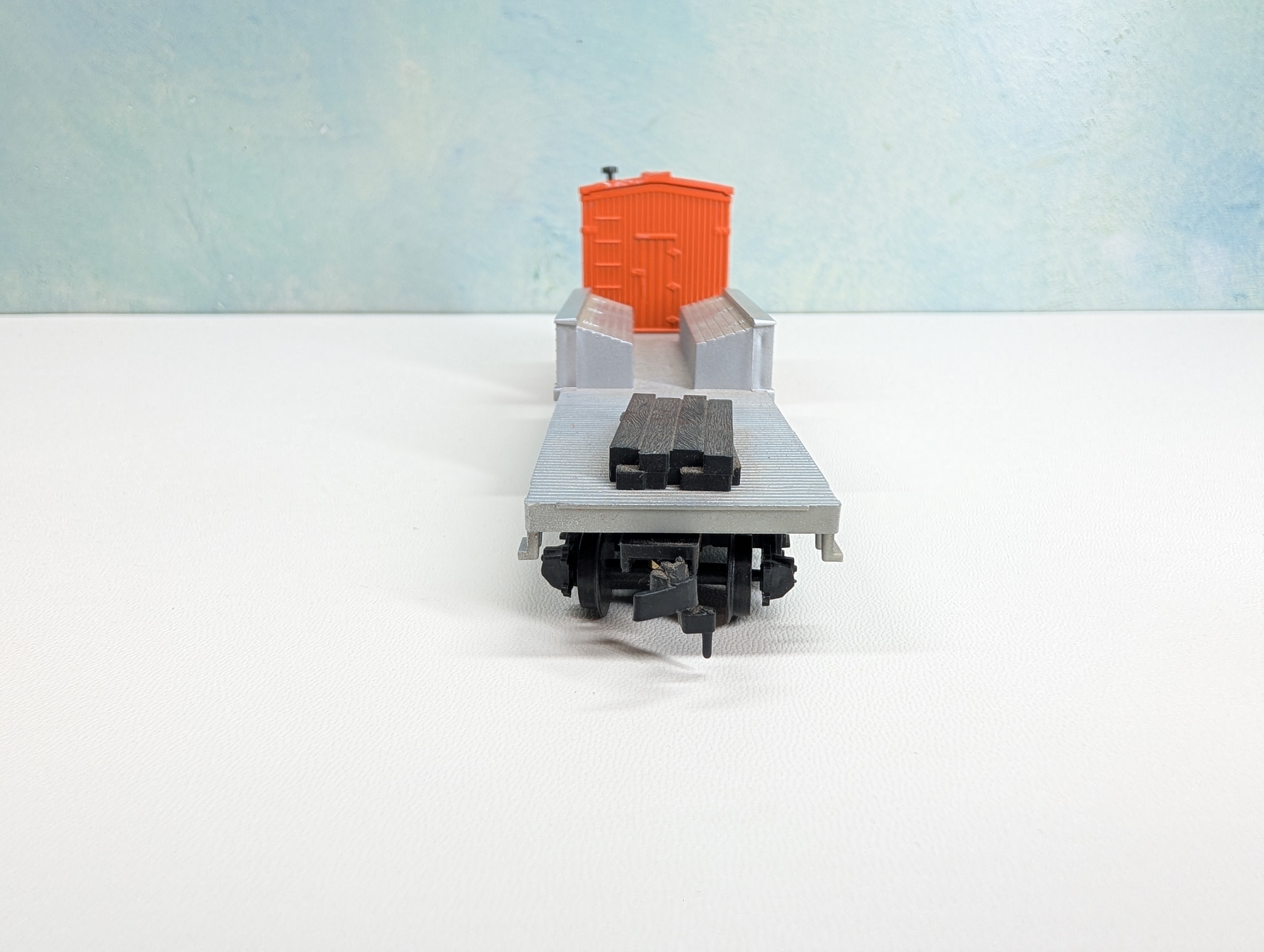 USED Bachmann HO Scale Boom Tender MOW Flat Car Amtrak #17623