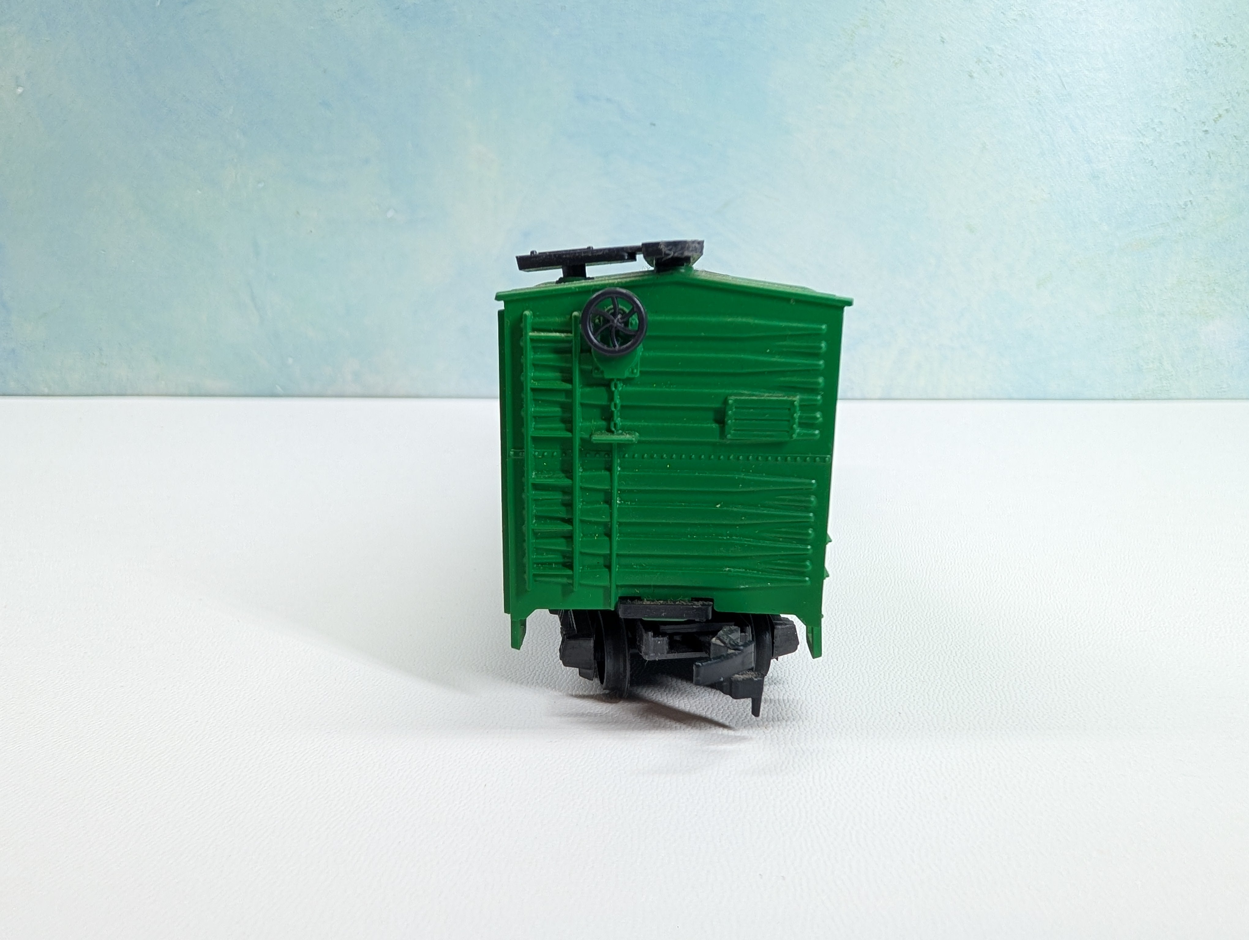 USED AHM HO Scale 40' Wooden DD Box Car Reading RDG #20033