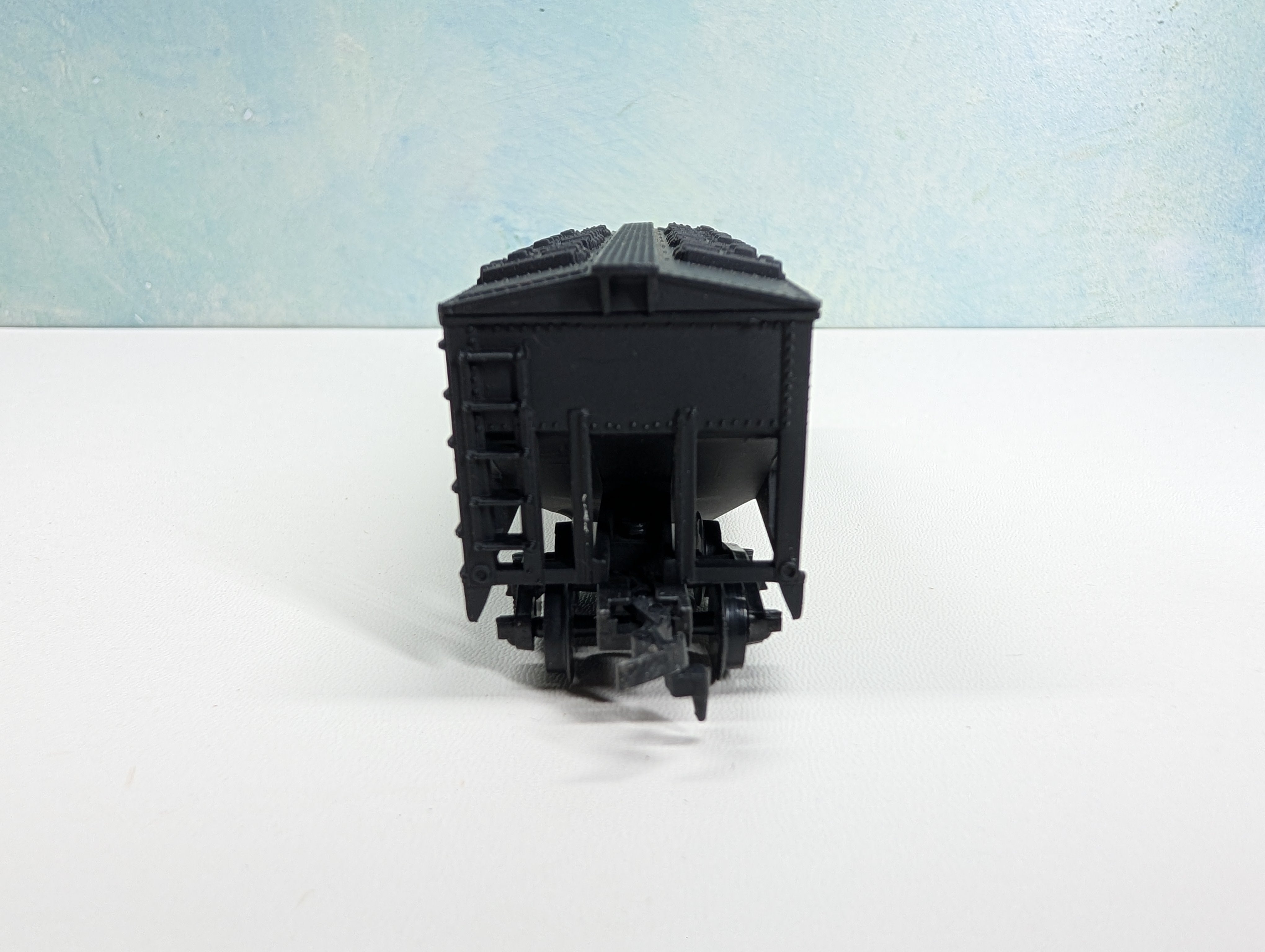 USED Industrial Rail HO Scale 2 Bay Covered Hopper Erie #4065