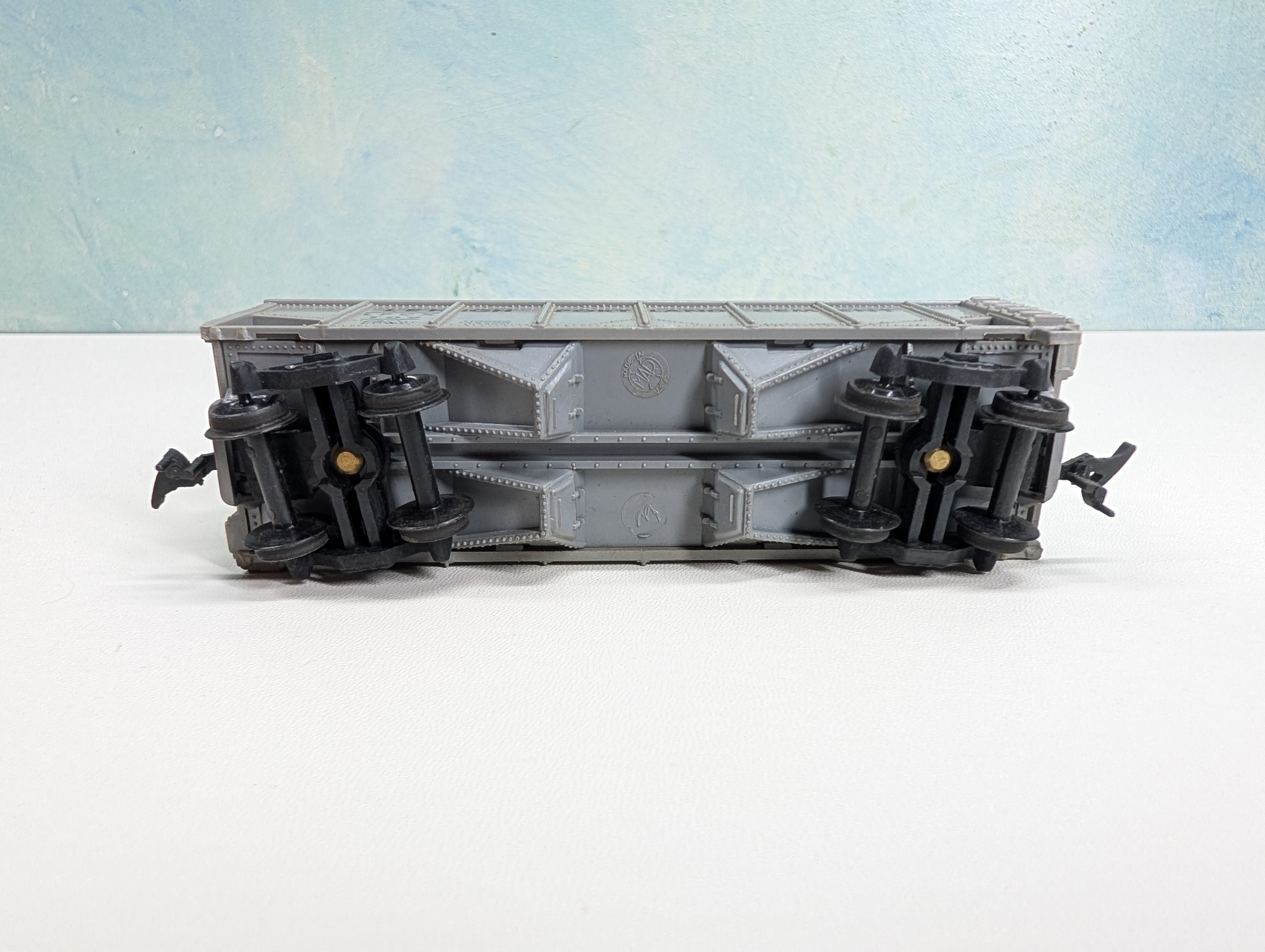 USED Marx HO Scale 2 Bay Covered Hopper Lehigh Portland Cement LPCX #109