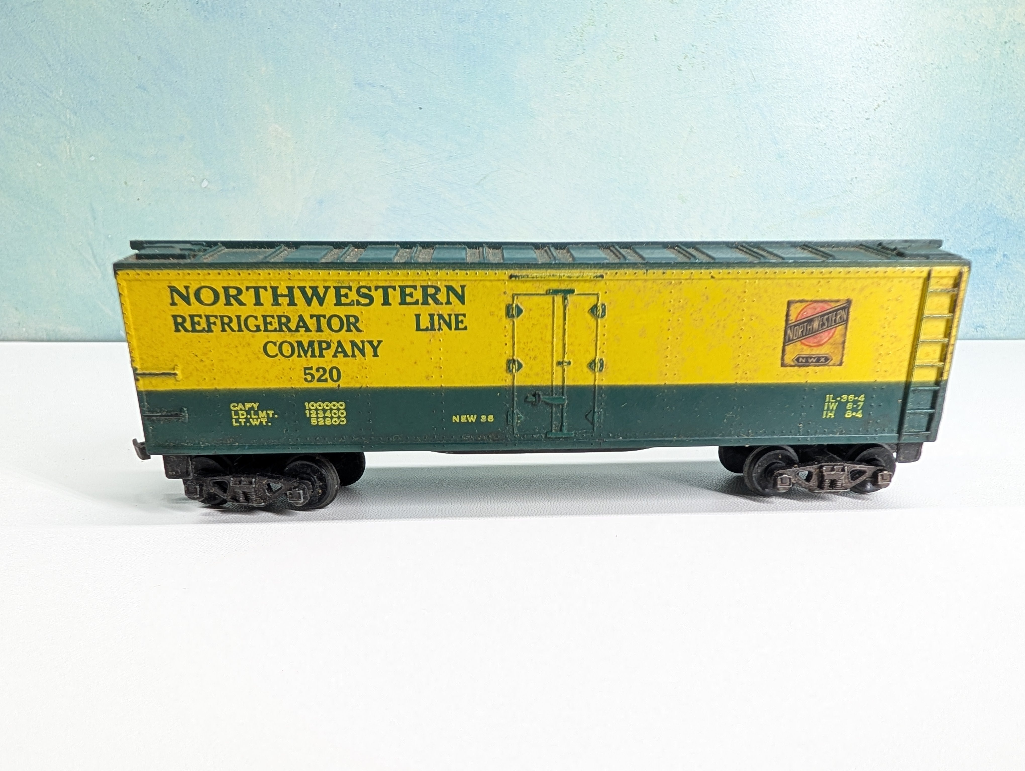 USED Gilbert HO Scale 41' Reefer Box Car Northwestern #520