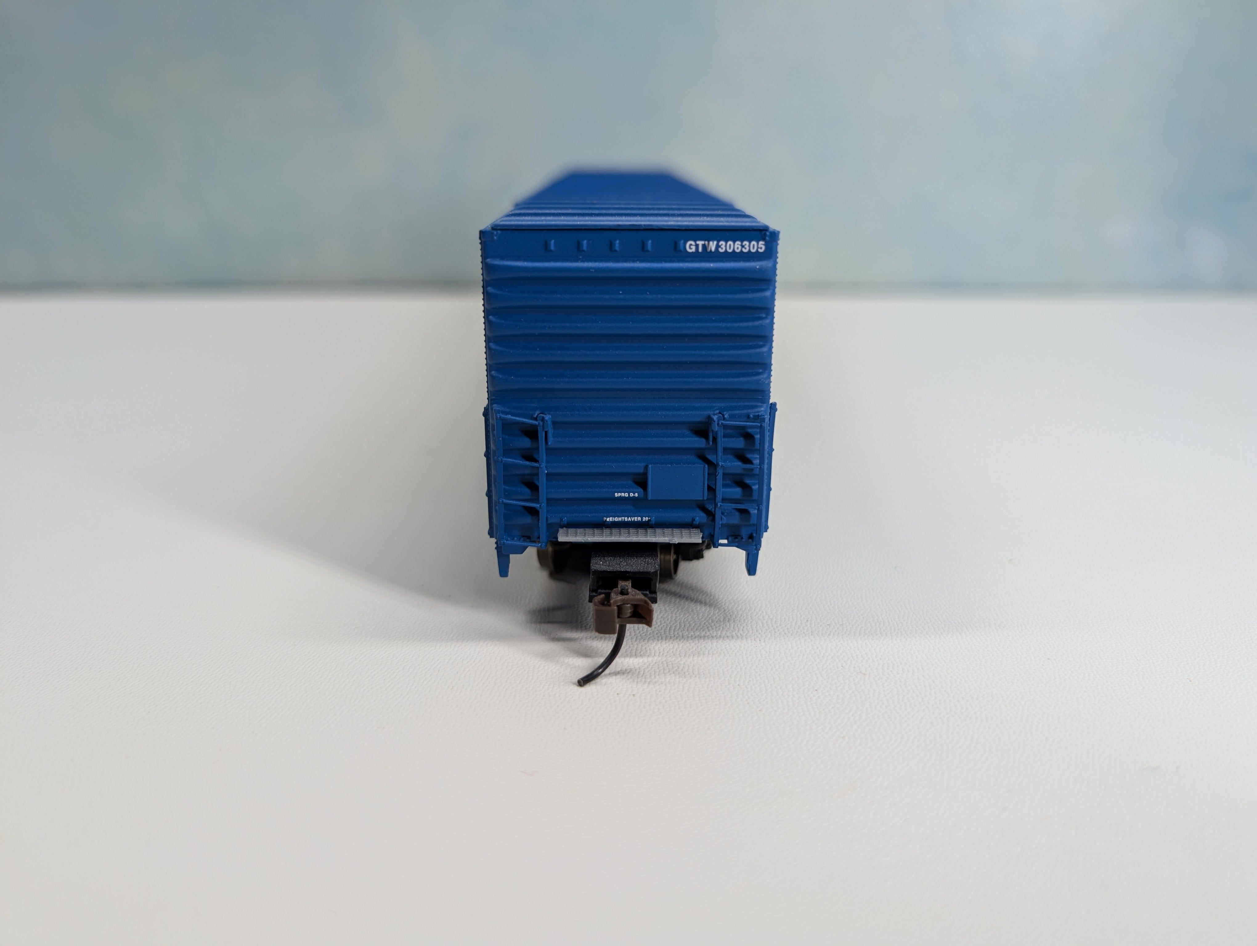 USED Walthers HO Scale 60' DD Box Car Canadian National GTW #306305 Metal Wheels