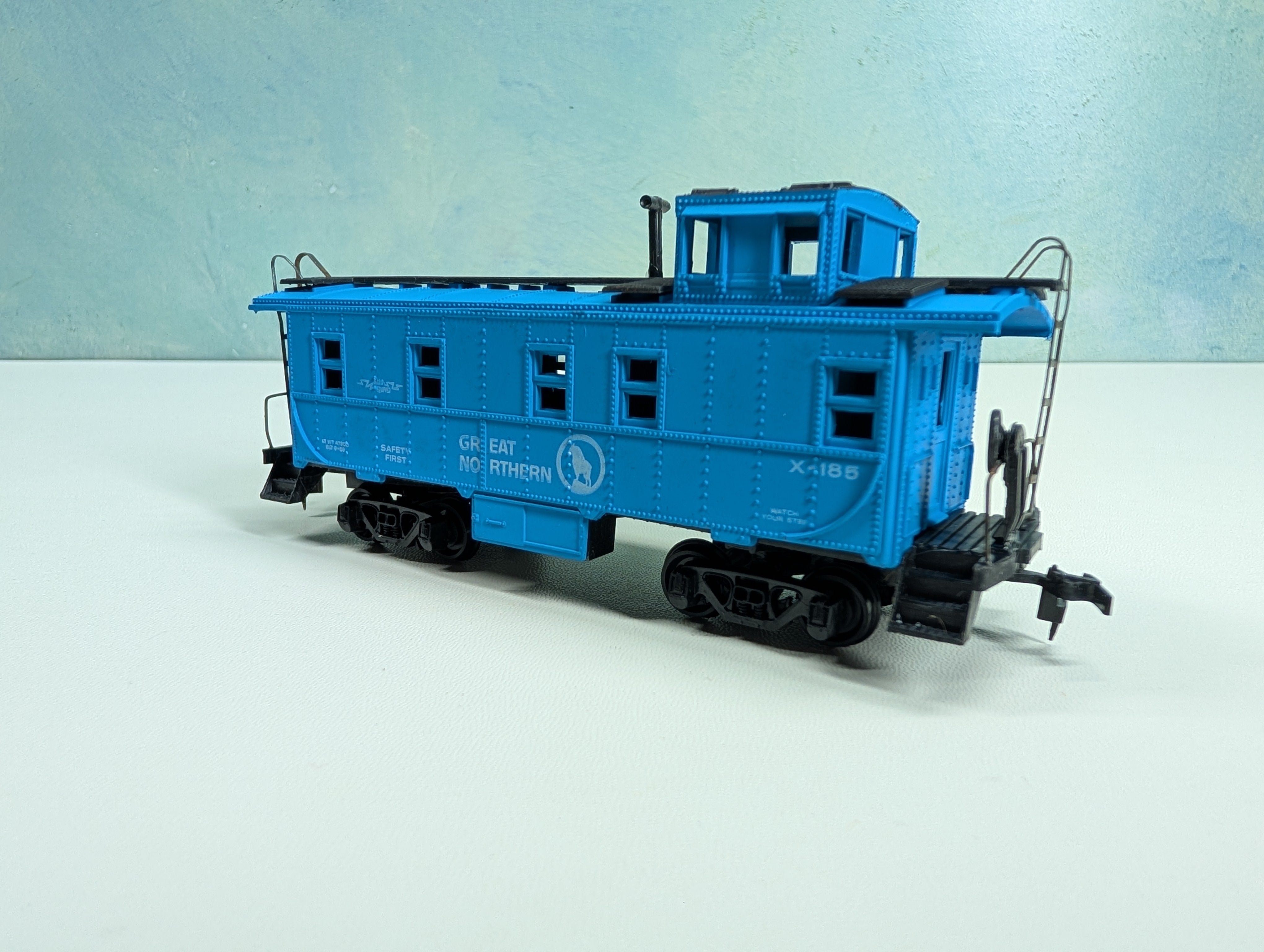 USED Bachmann HO Scale Caboose Great Northern GN #X-186