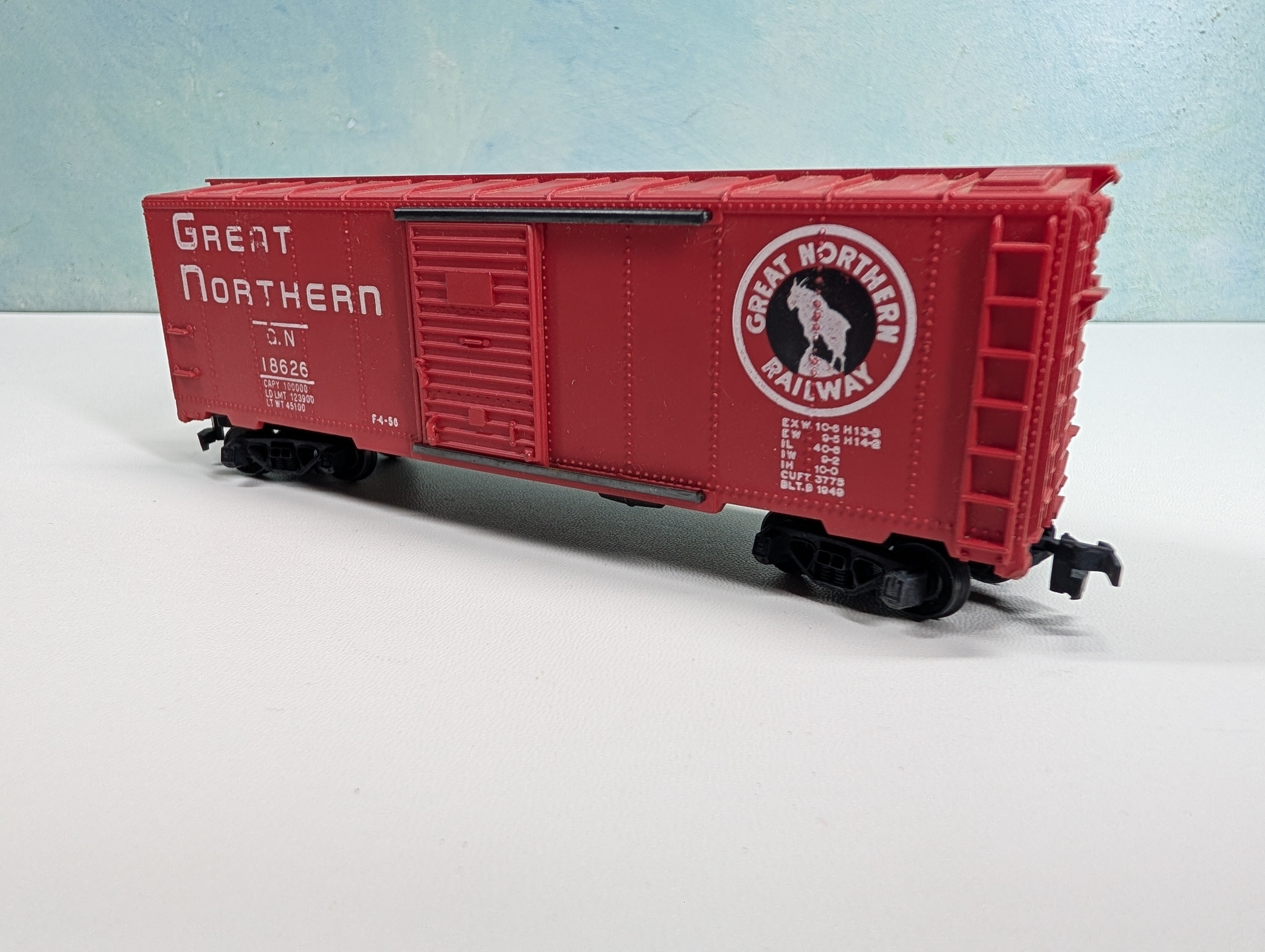 USED Mantua HO Scale 40' Box Car Great Northern GN #18626