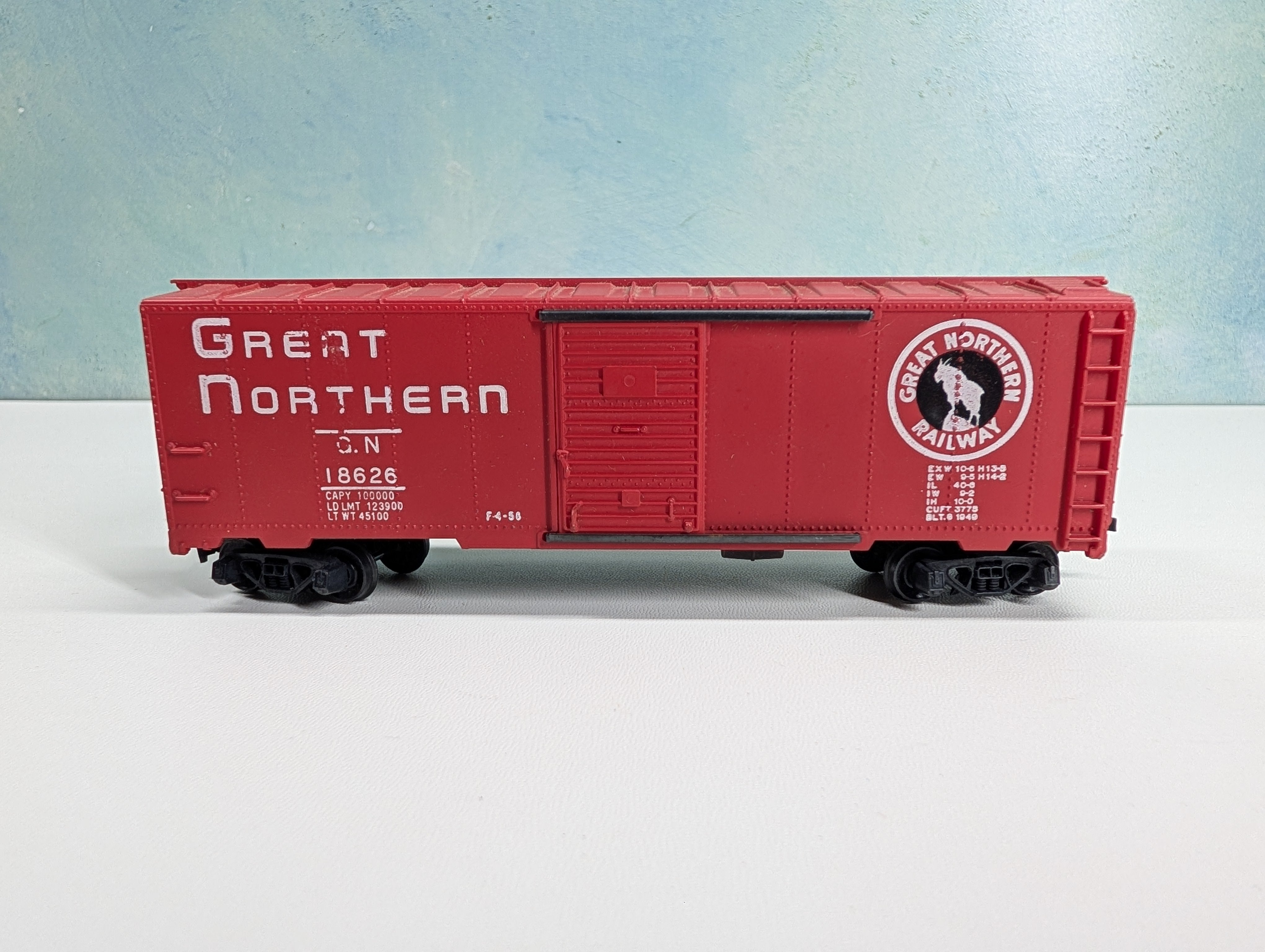 USED Mantua HO Scale 40' Box Car Great Northern GN #18626