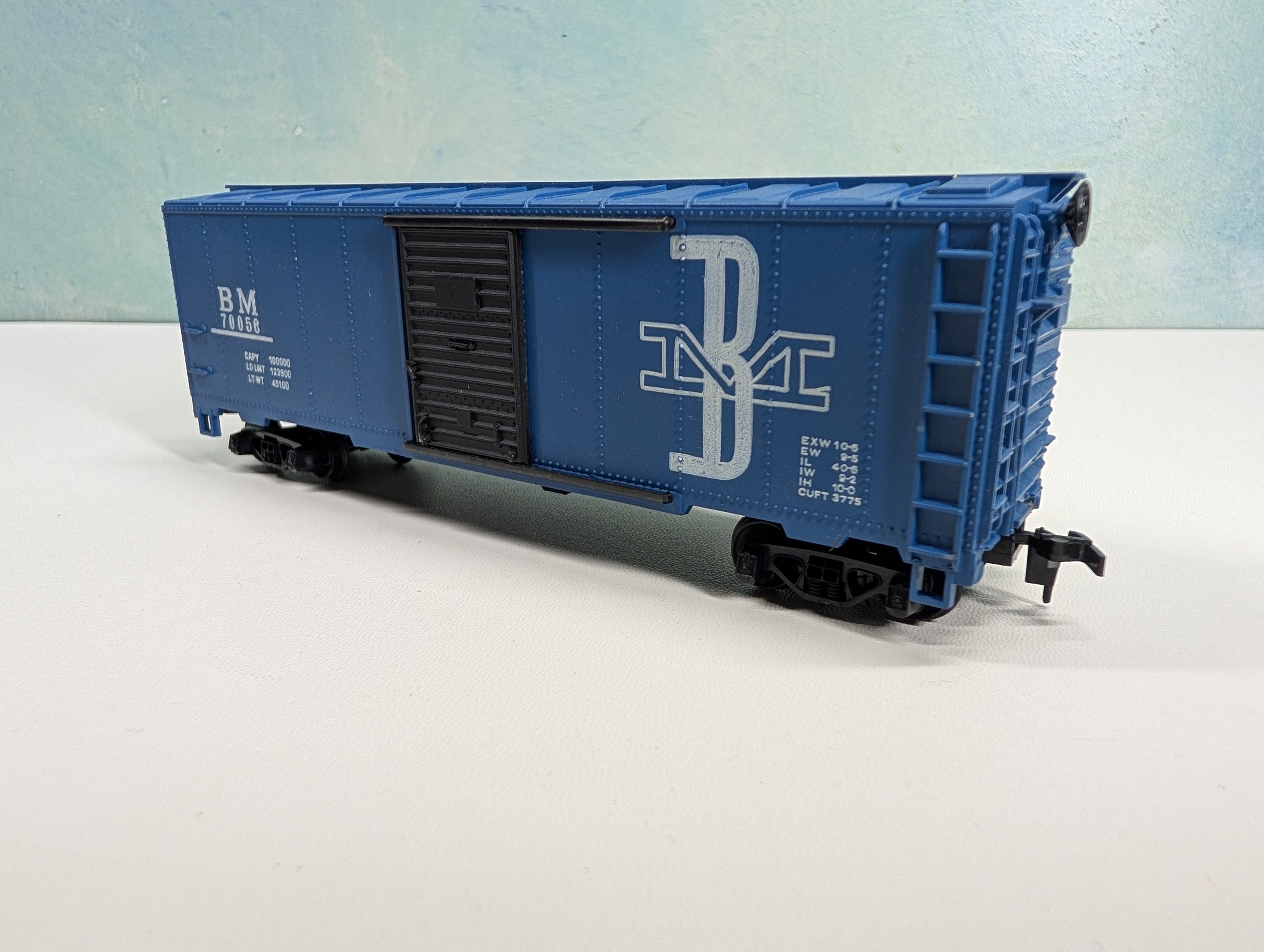 USED Mantua HO Scale 40' Box Car Boston and Maine BM #70058