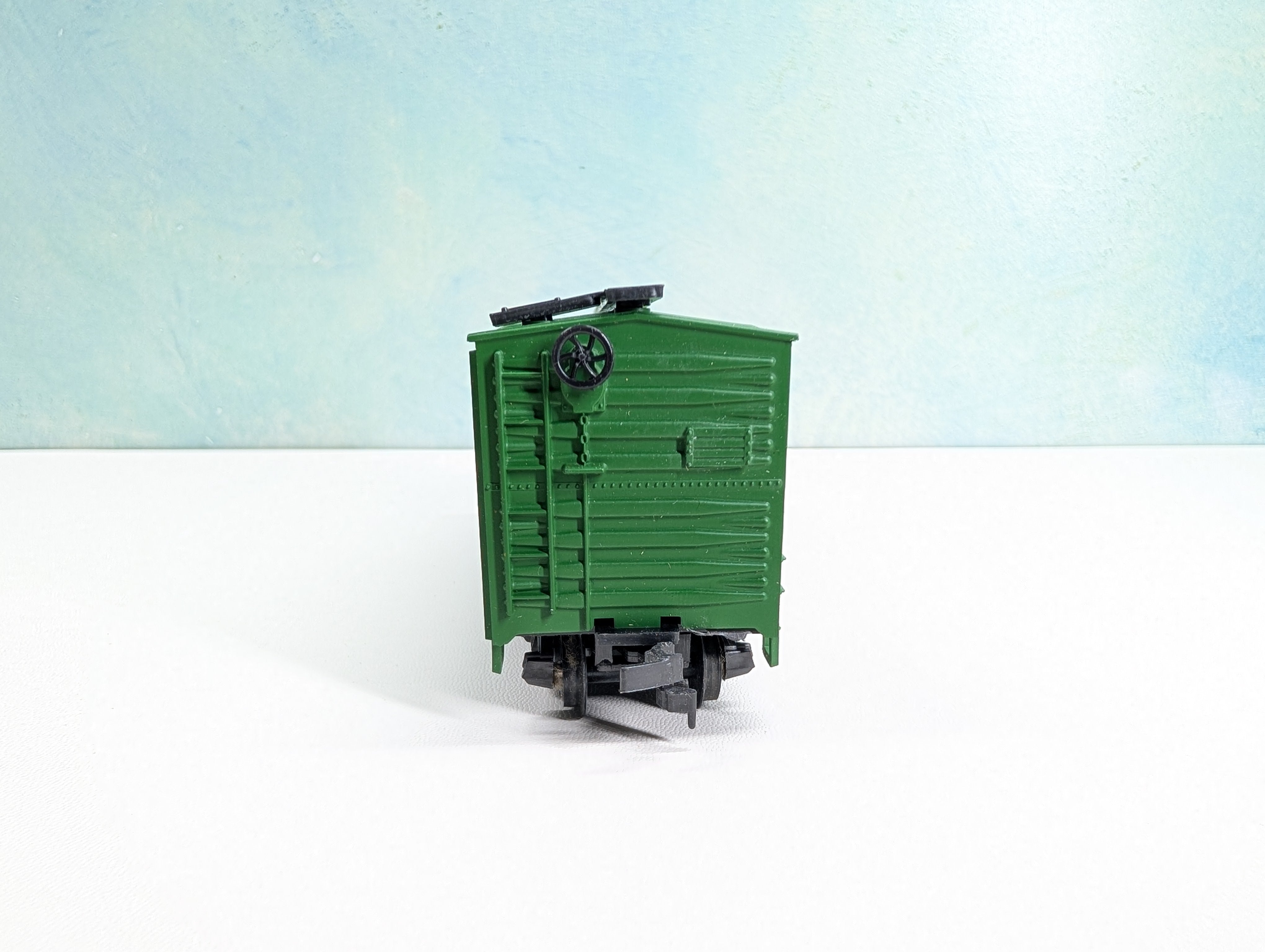 USED AHM HO Scale 40' Wooden DD Box Car Santa Fe ATSF #67392