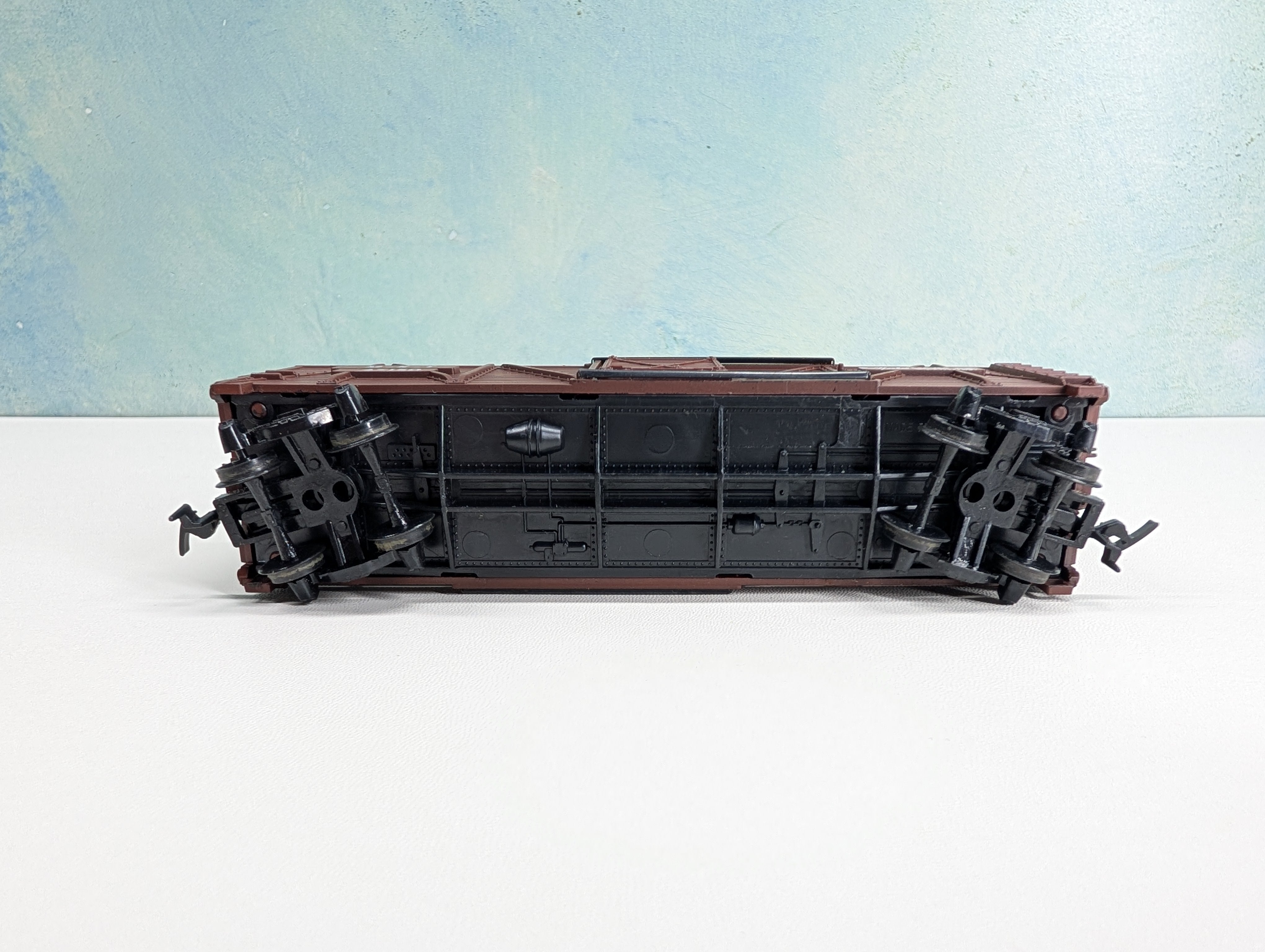 USED Tyco HO Scale 40' Livestock Cattle Car MKT #47150