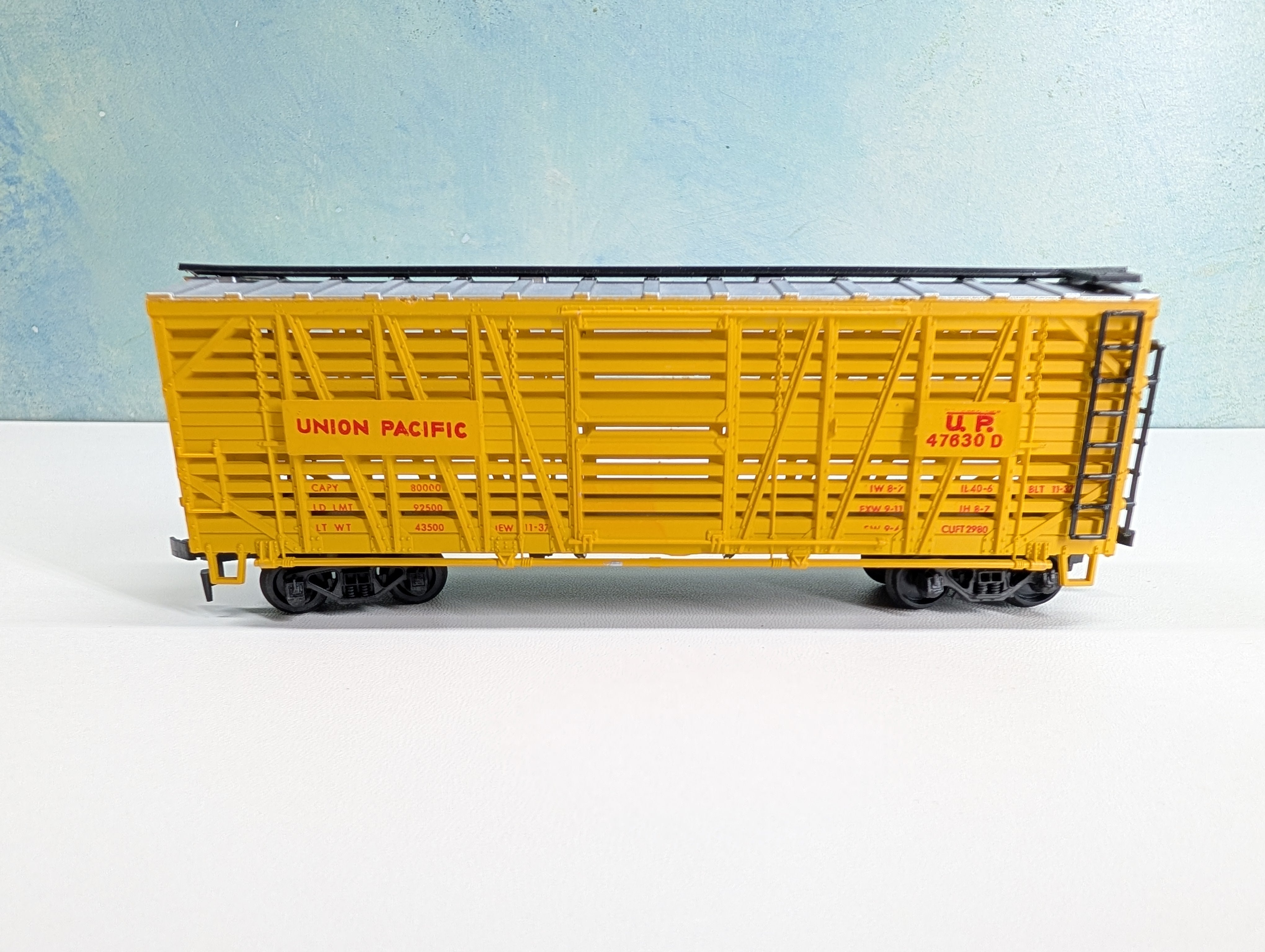 USED AHM HO Scale 40' Livestock Cattle Car Union Pacific UP #47630D