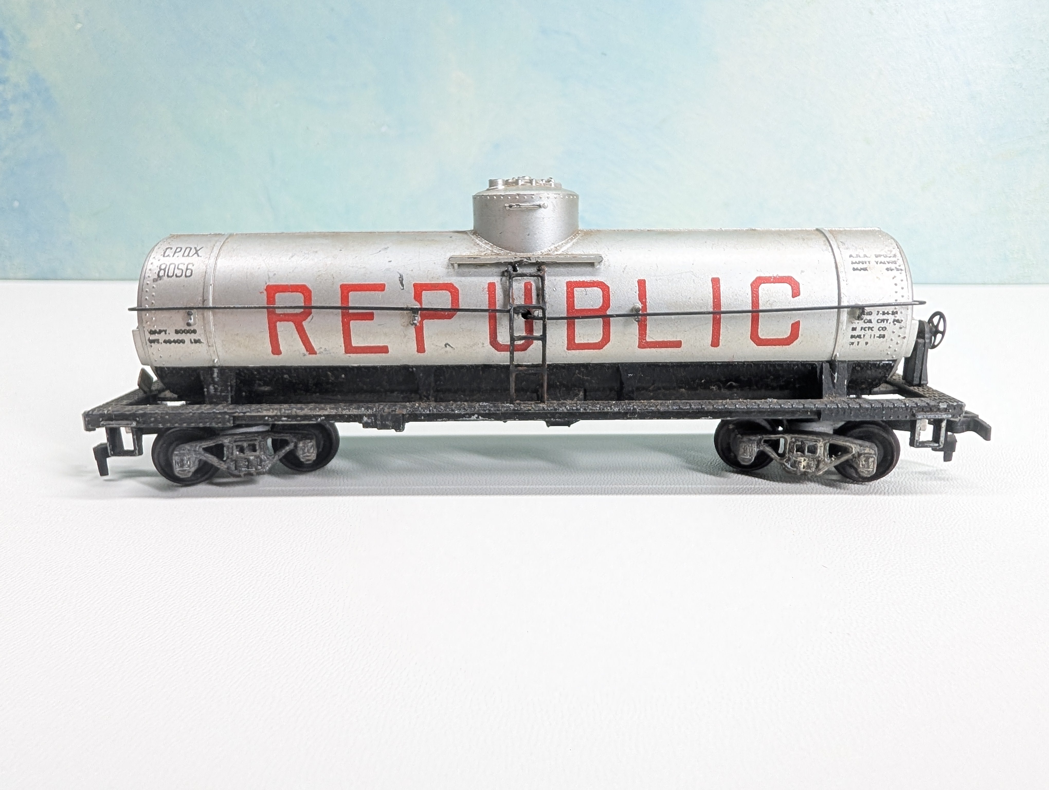 USED Mantua HO Scale Single Dome Tank Car Republic CPOX #8056