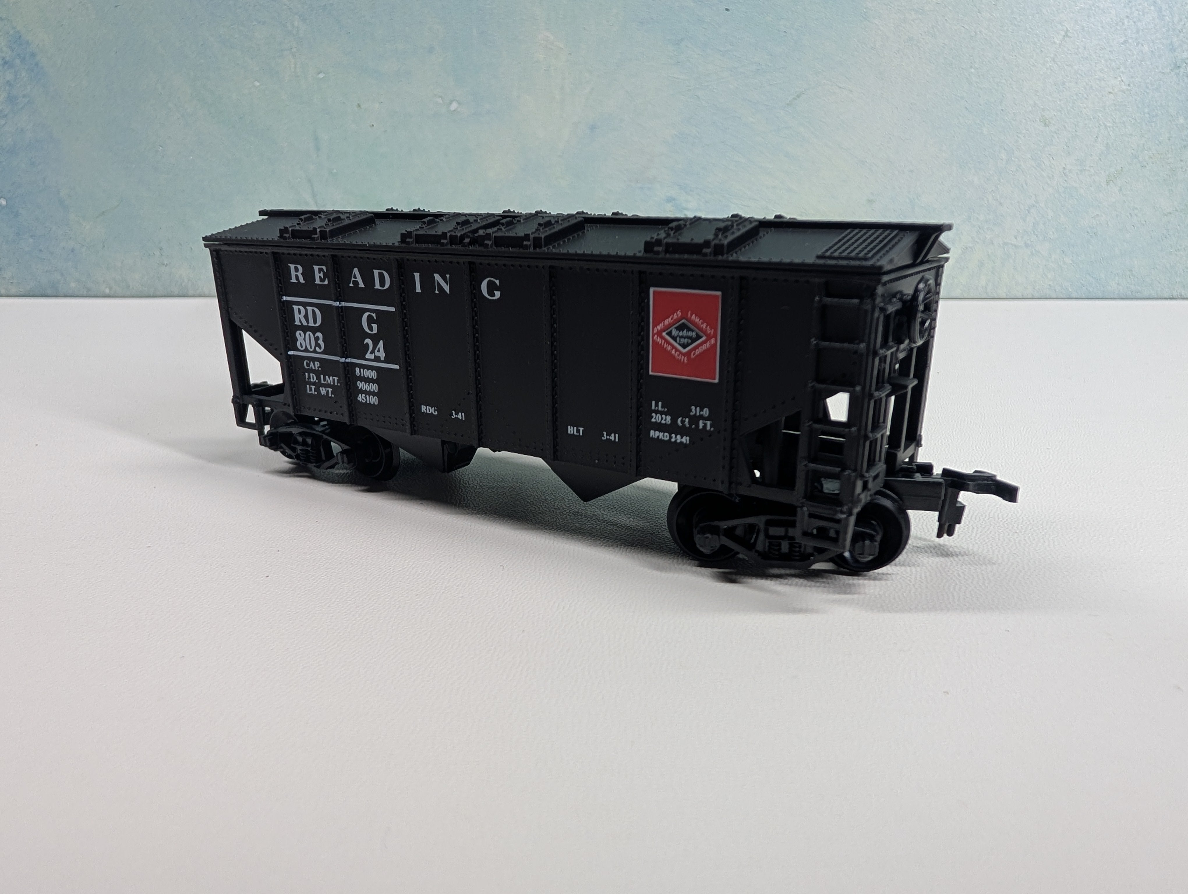 USED Life-Like HO Scale 2 Bay Covered Hopper Reading RDG #80324
