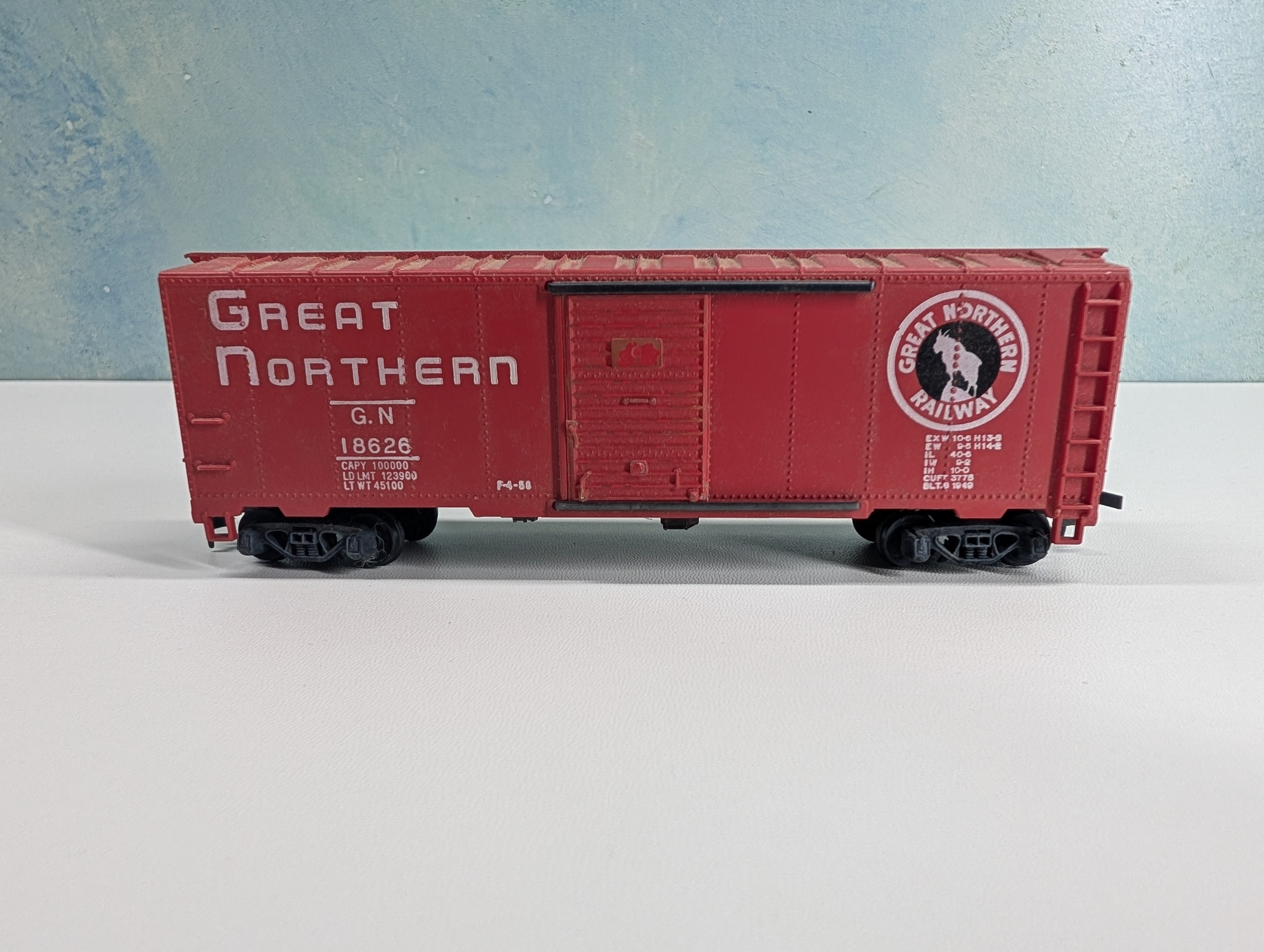 USED Mantua HO Scale 40' Box Car Great Northern GN #18626