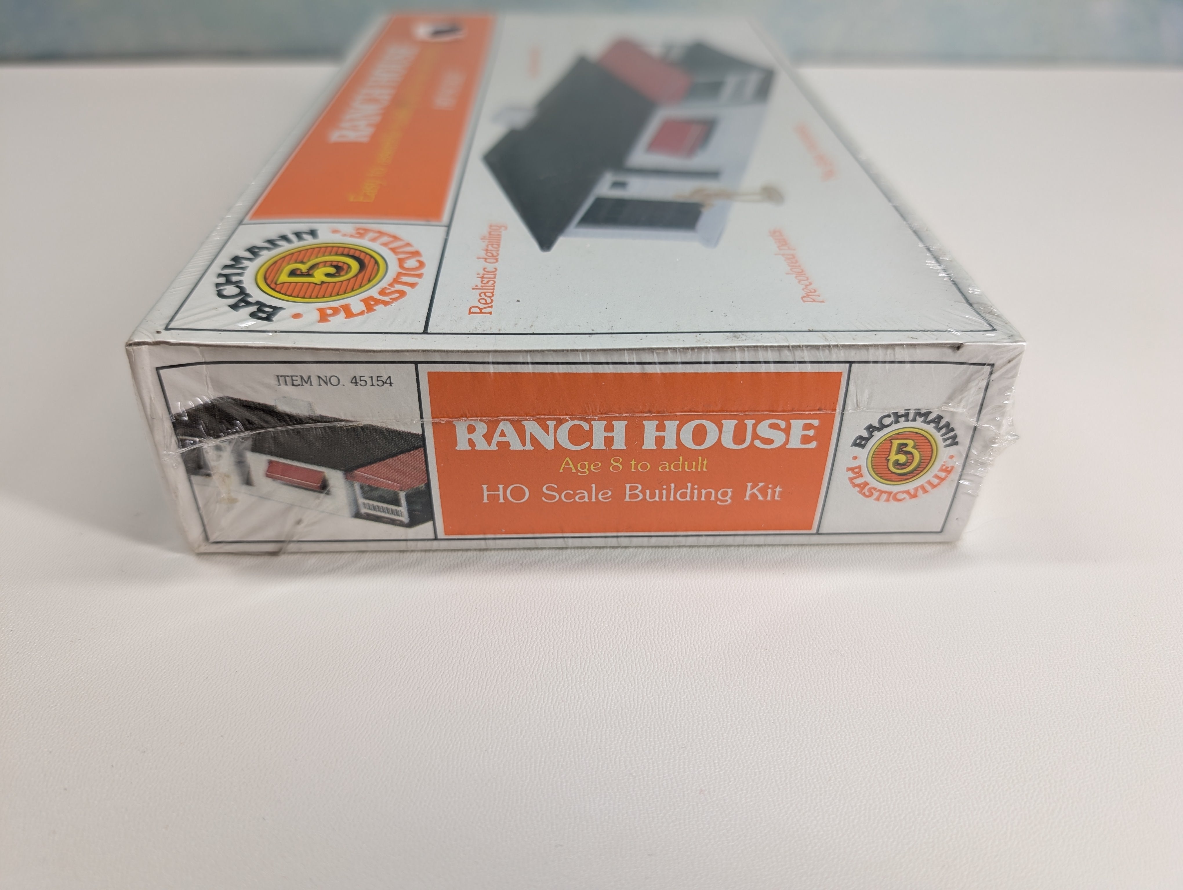 Bachmann 45154 HO Scale Ranch House (sealed) KIT